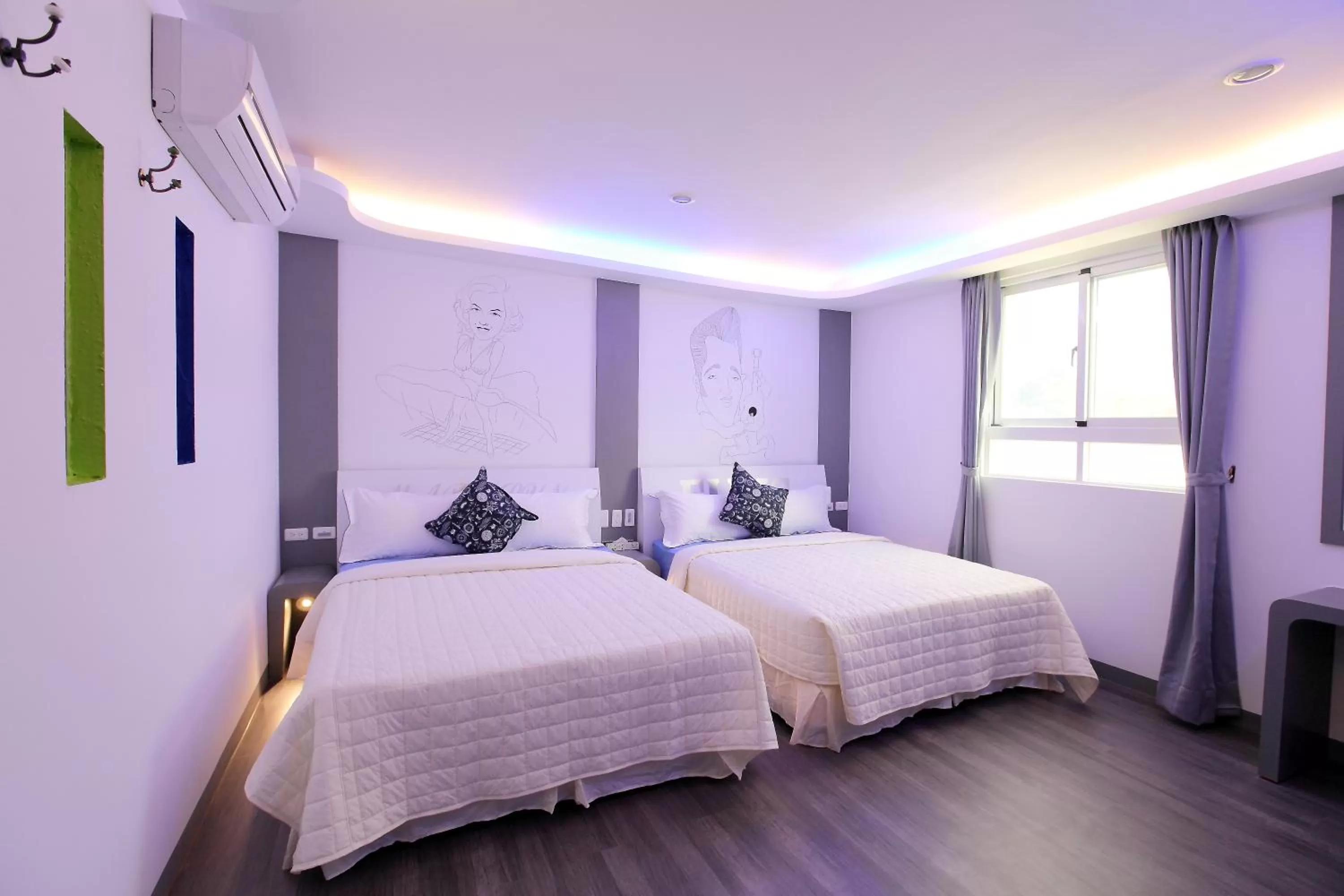 Bed in Edinburgh 16 Inn