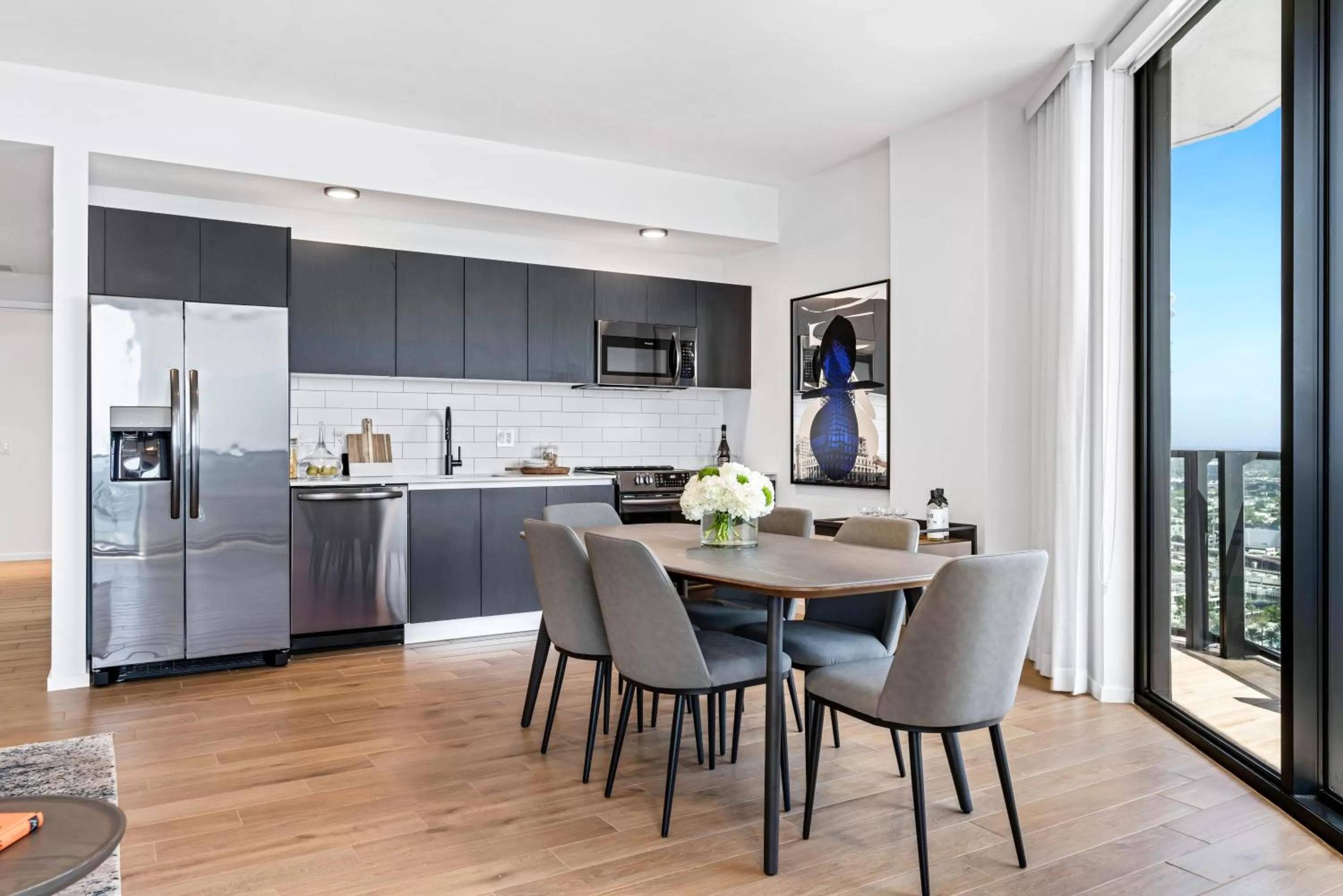 Kitchen or kitchenette in The Elser Hotel Miami - An All-Suite Hotel