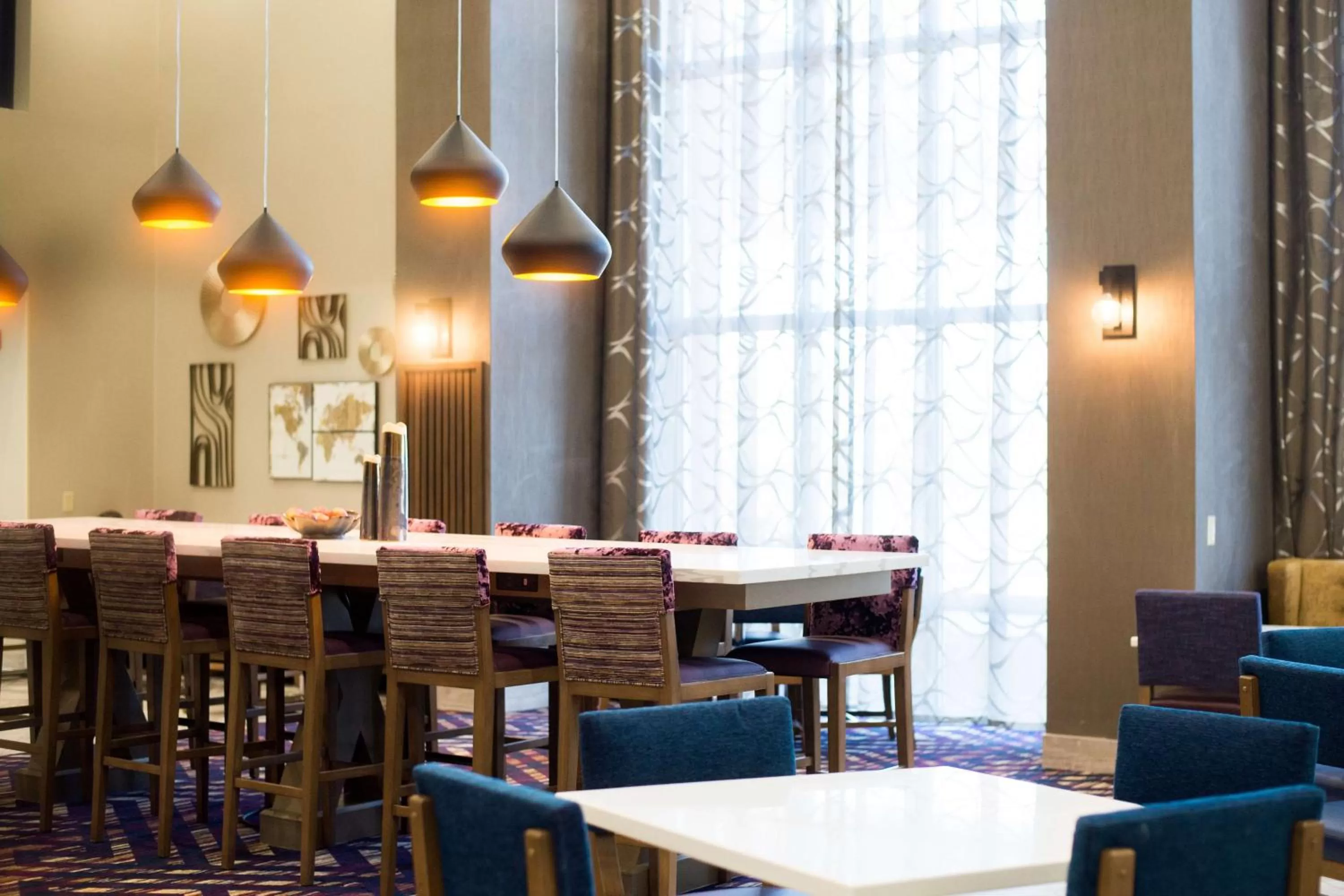 Lobby or reception in Hampton Inn & Suites Warrington Horsham