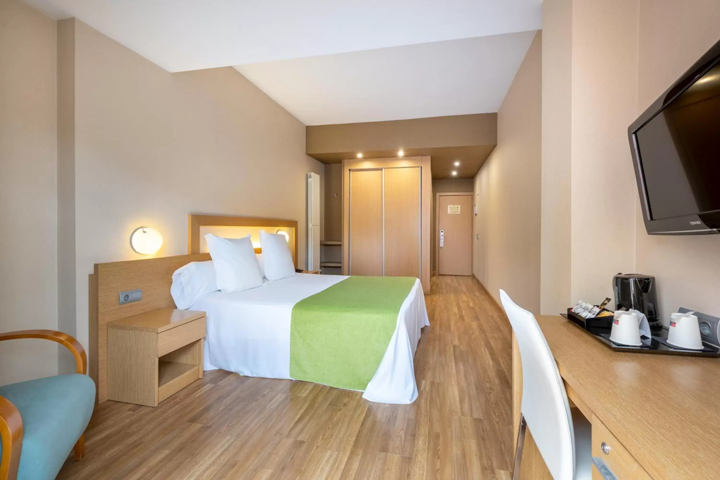 Premium Double or Twin Room - Disability Access in Climia Benidorm Plaza Premium Double or Twin Room - Disability Access in Climia Benidorm Plaza