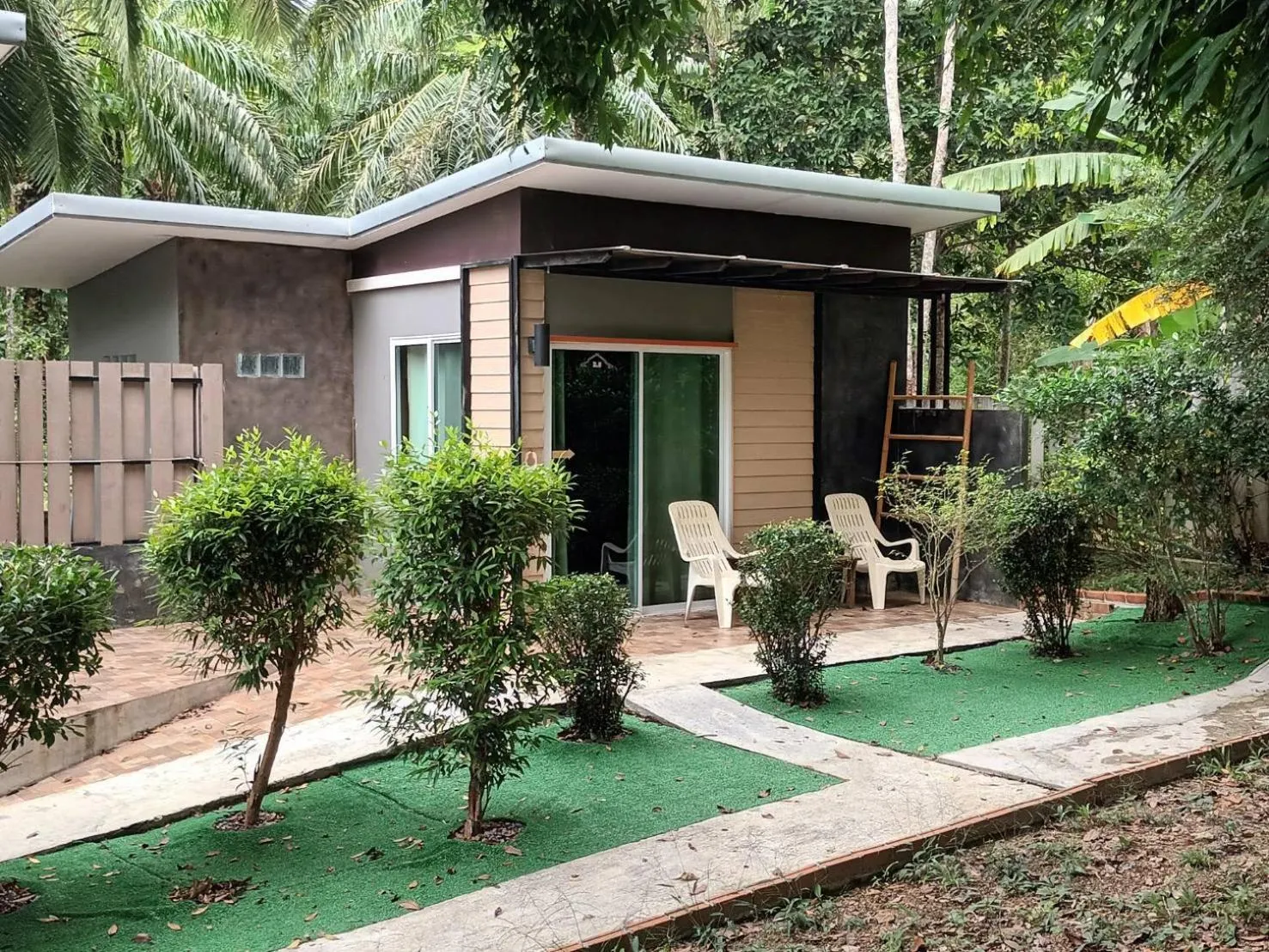 Property building in BaanPhong Lanta