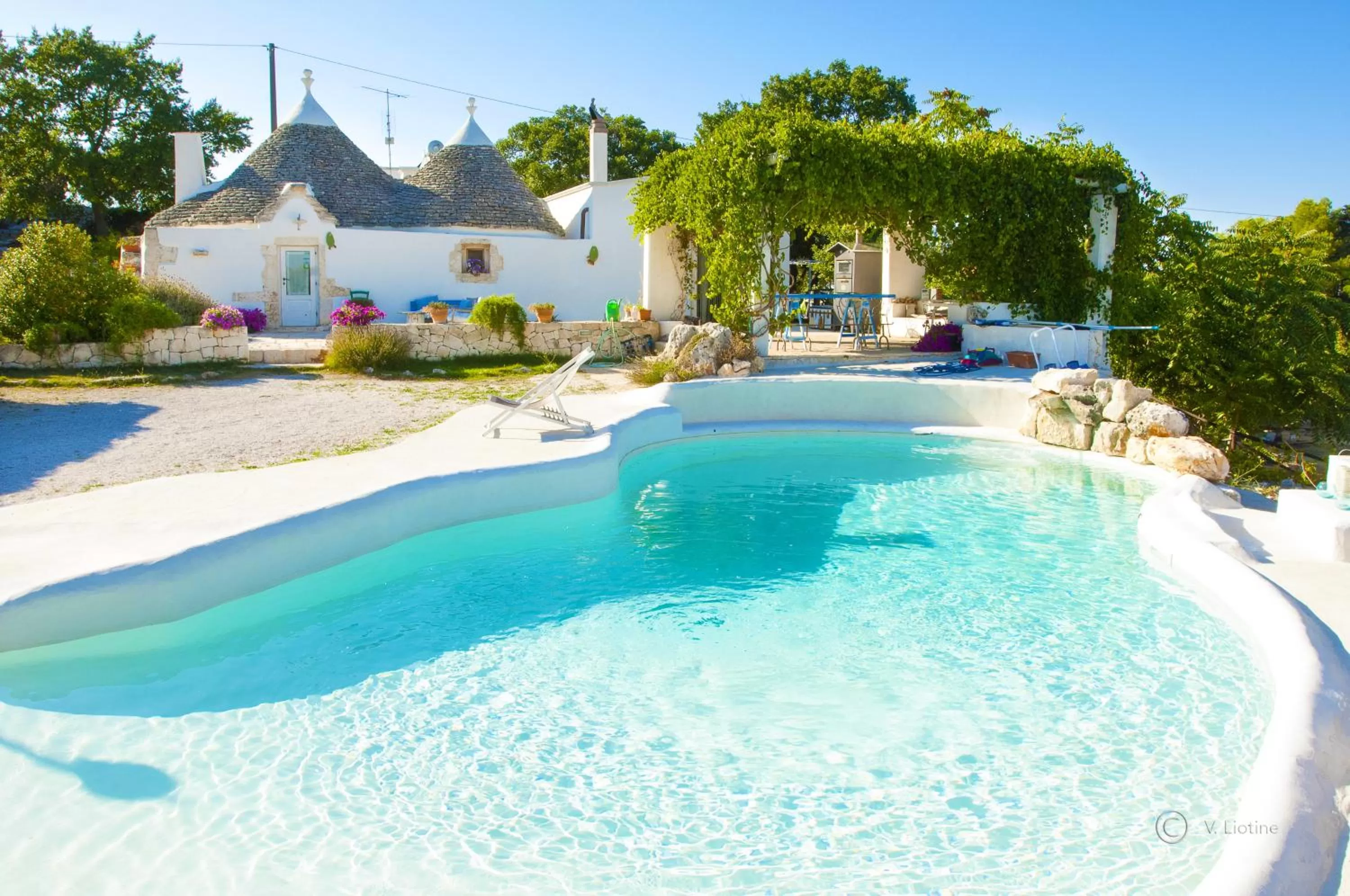 Swimming pool in Trulli Terra Magica