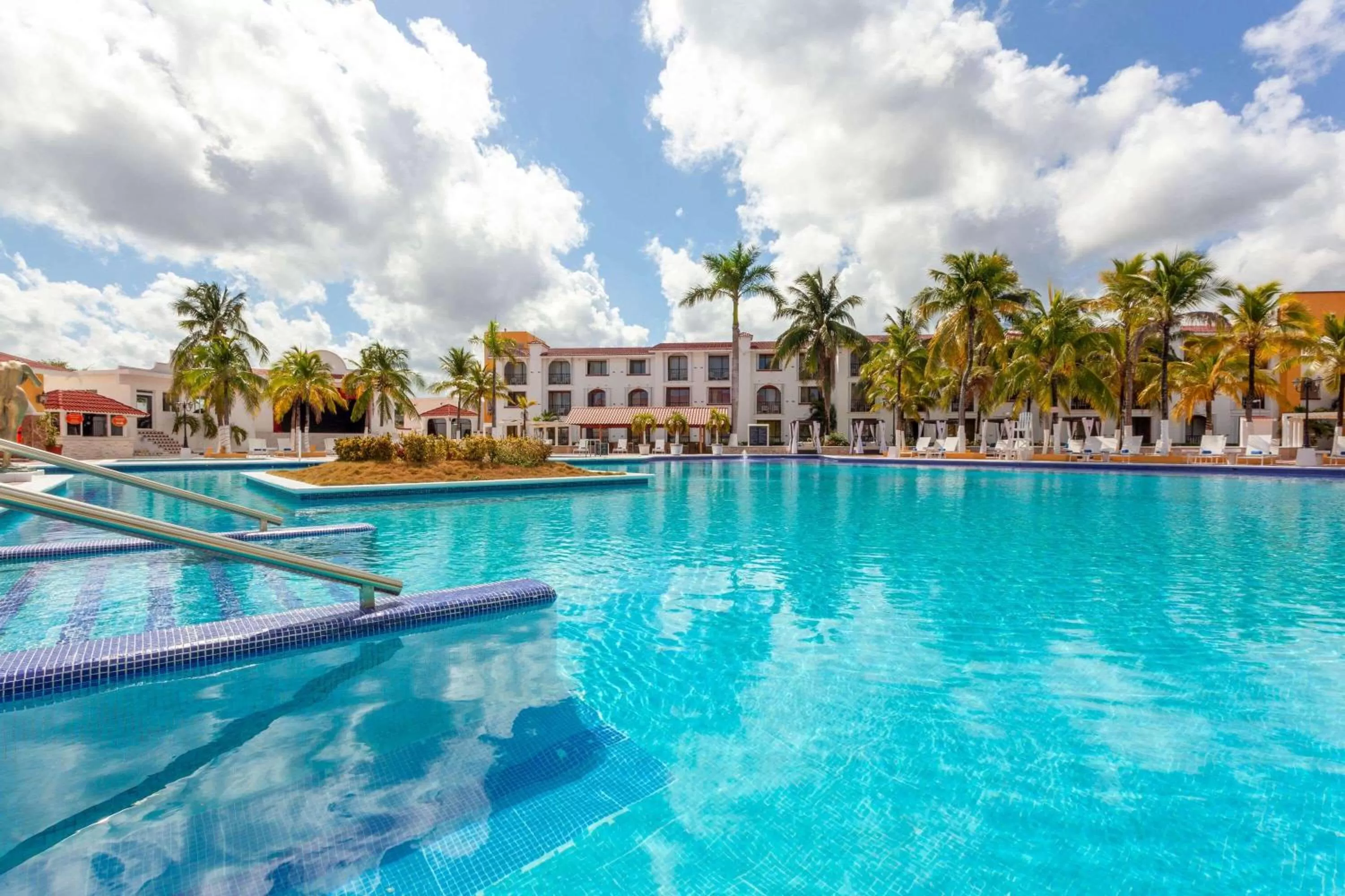 Activities in Cozumel Hotel & Resort Trademark Collection by Wyndham