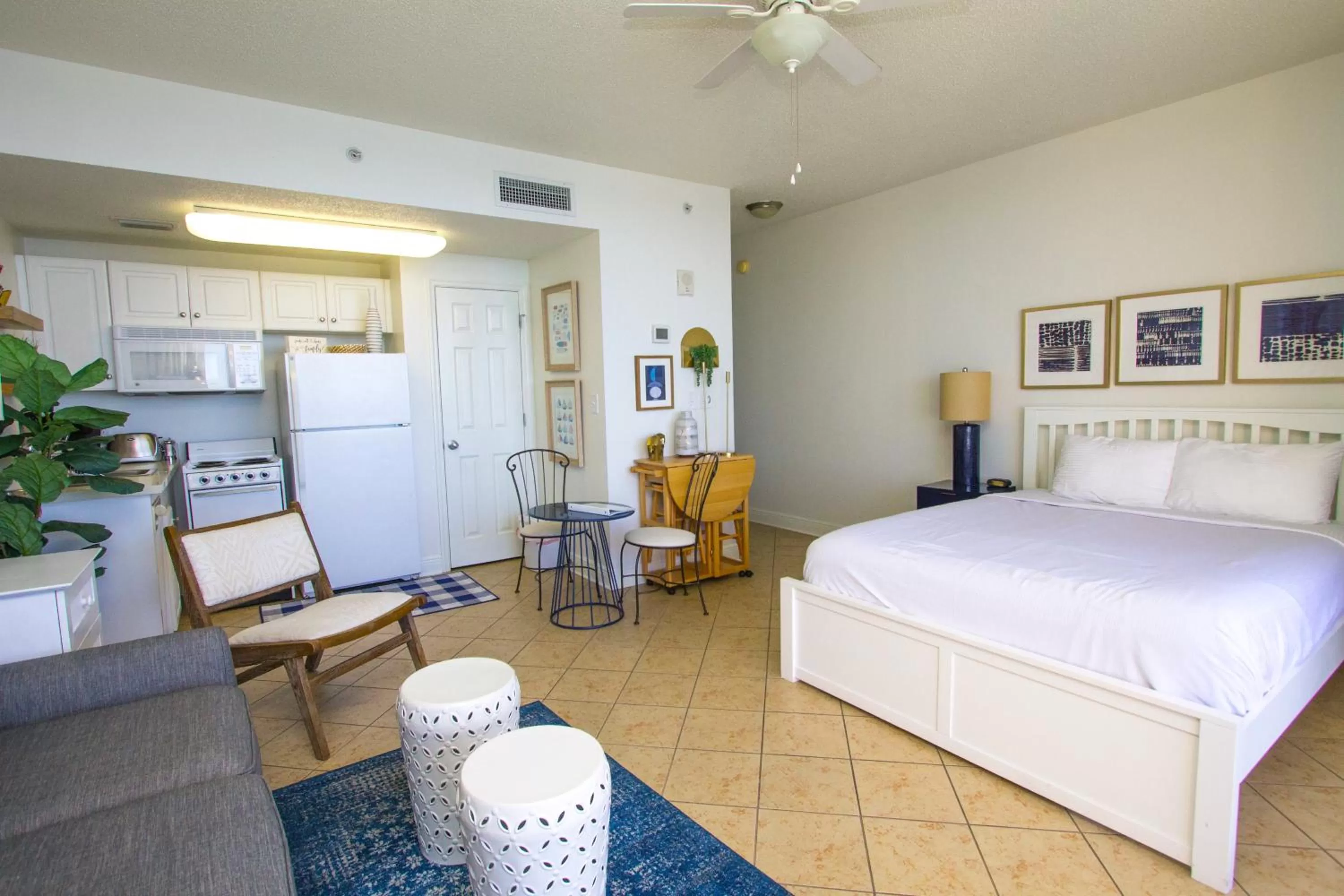 Bed in Majestic Beach Resort, Panama City Beach, Fl