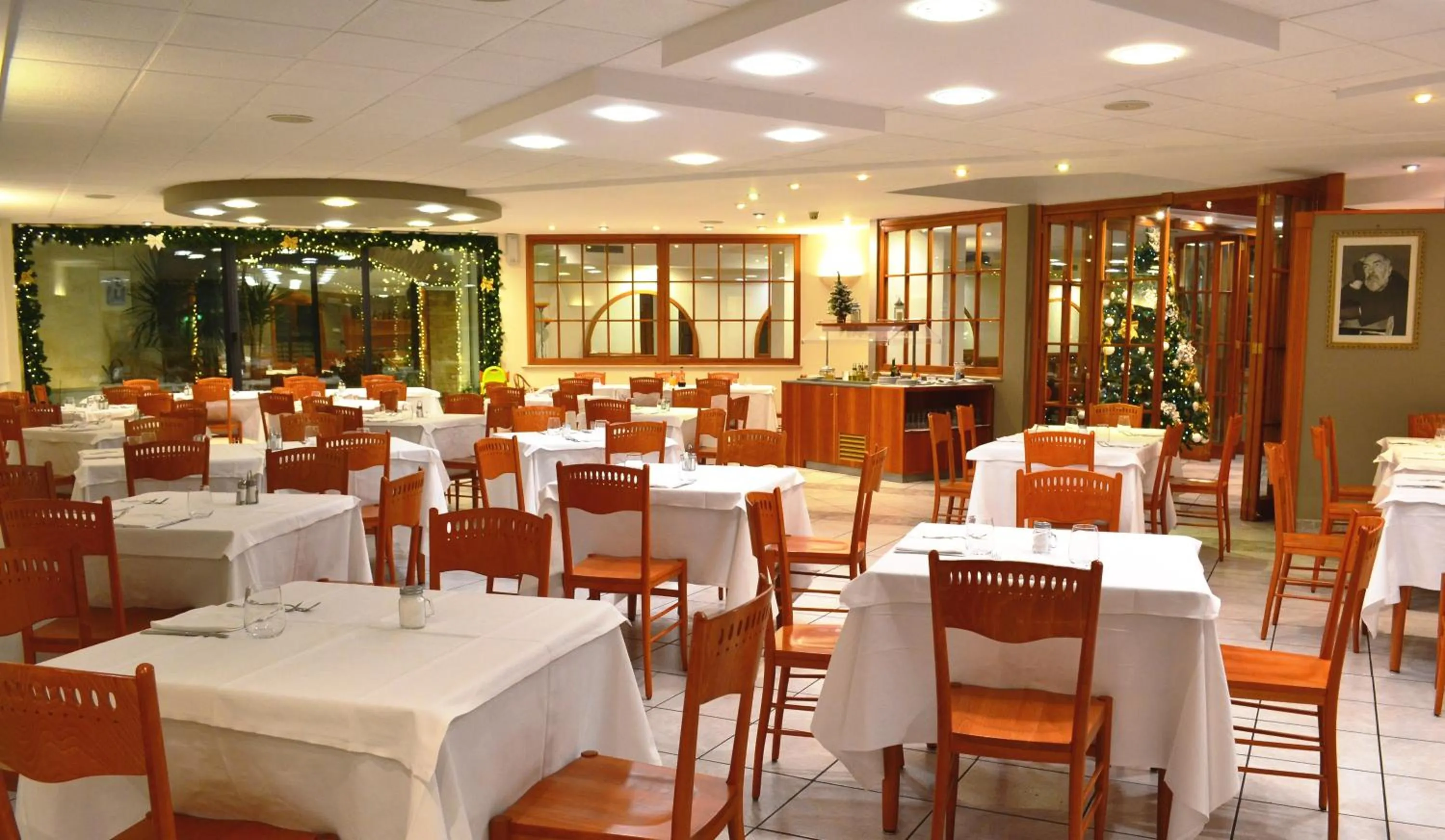 Restaurant/places to eat in Hotel Colonne
