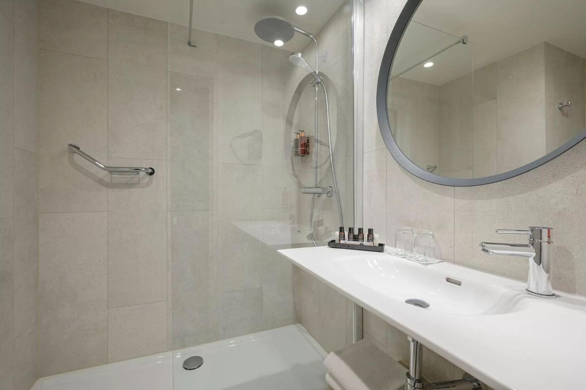 Bathroom in Holiday Inn Hasselt by IHG