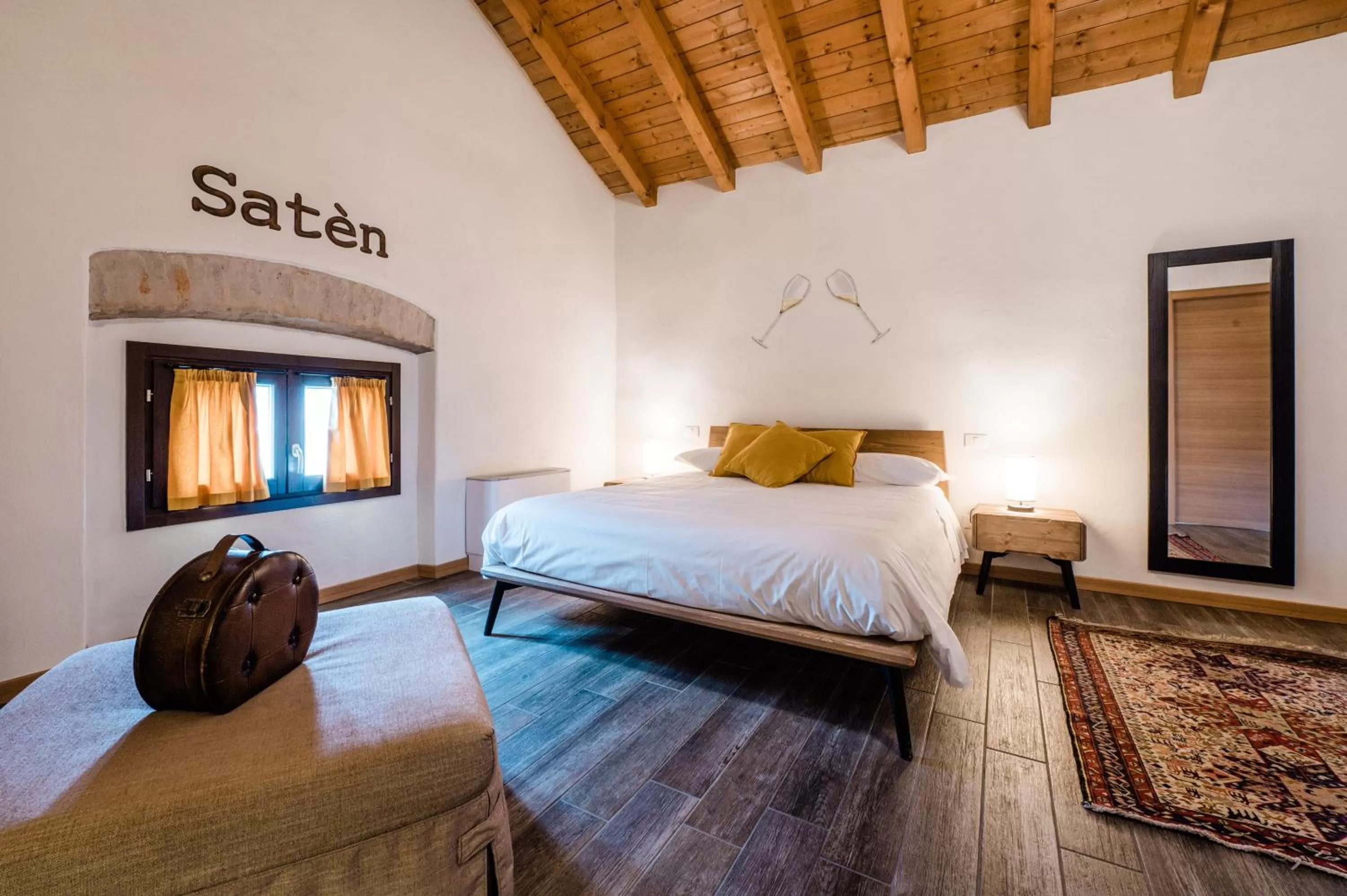 Photo of the whole room, Bed in SMART San Martino