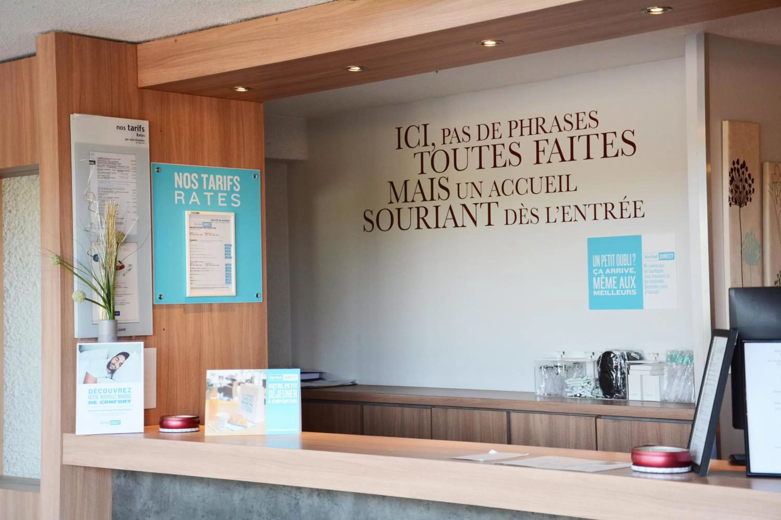 Lobby or reception in Kyriad Direct Auxerre - Appoigny