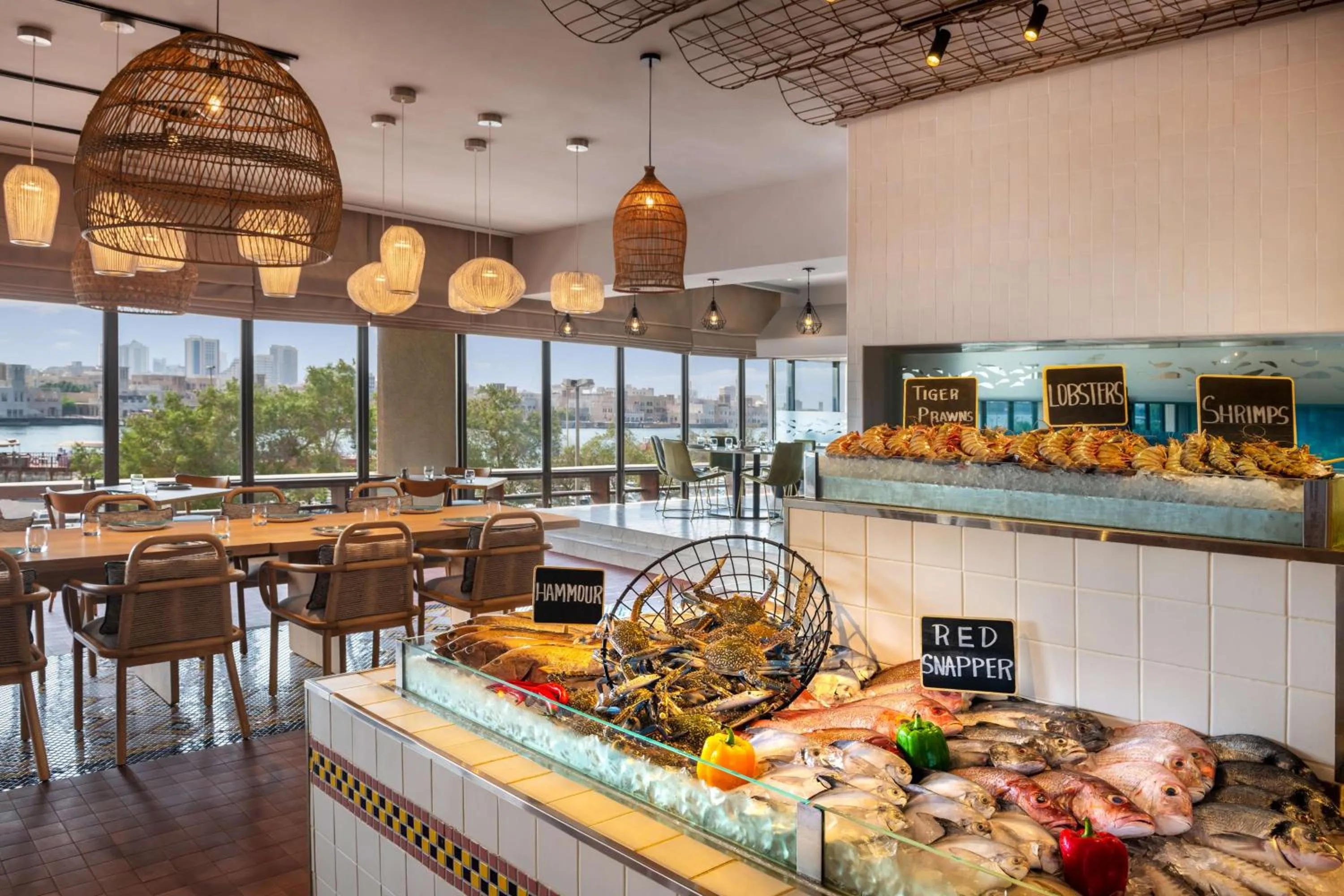 Restaurant/places to eat in Radisson Blu Hotel, Dubai Deira Creek