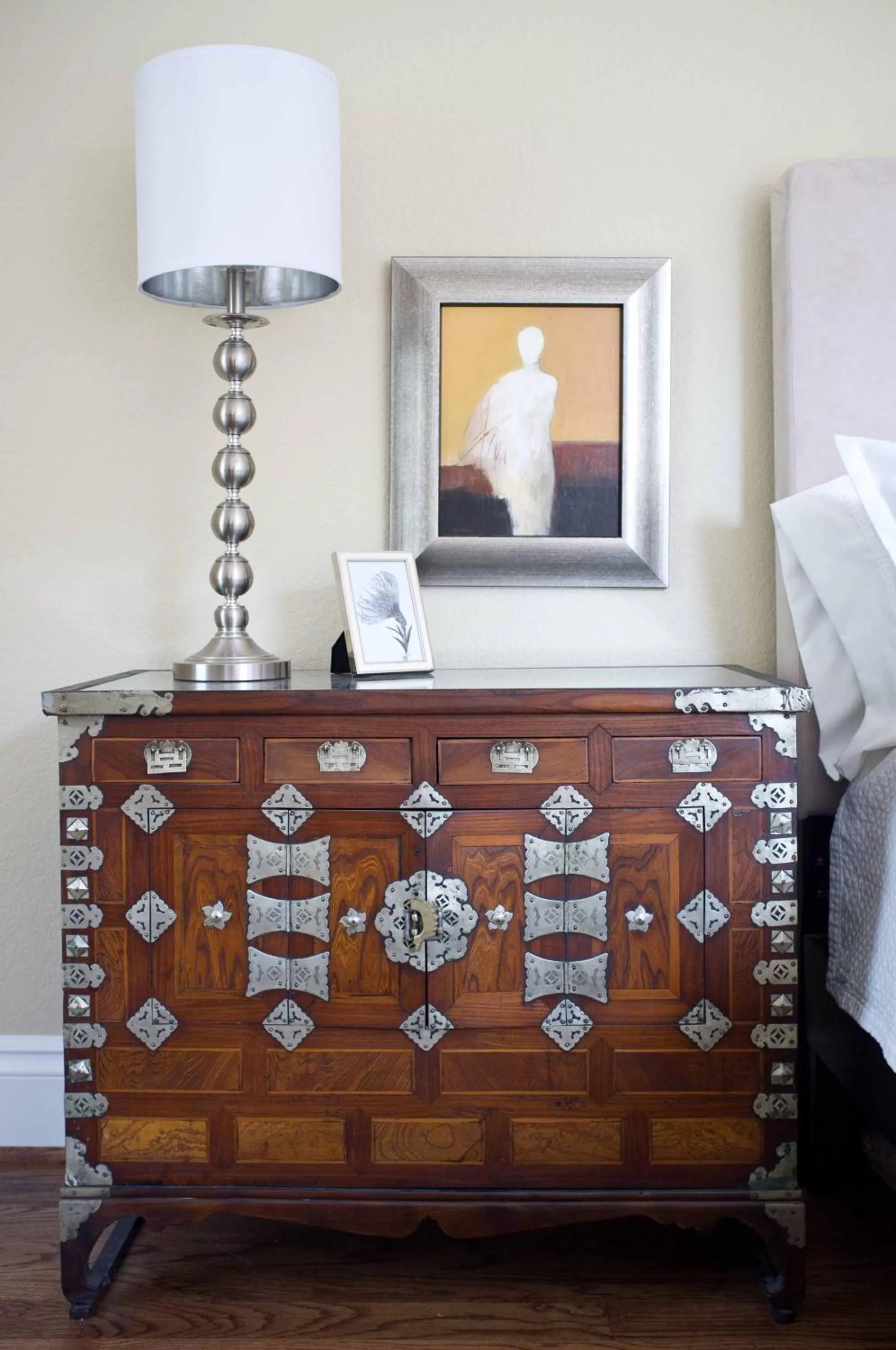 Bedroom, Lobby/Reception in Embrace Calistoga