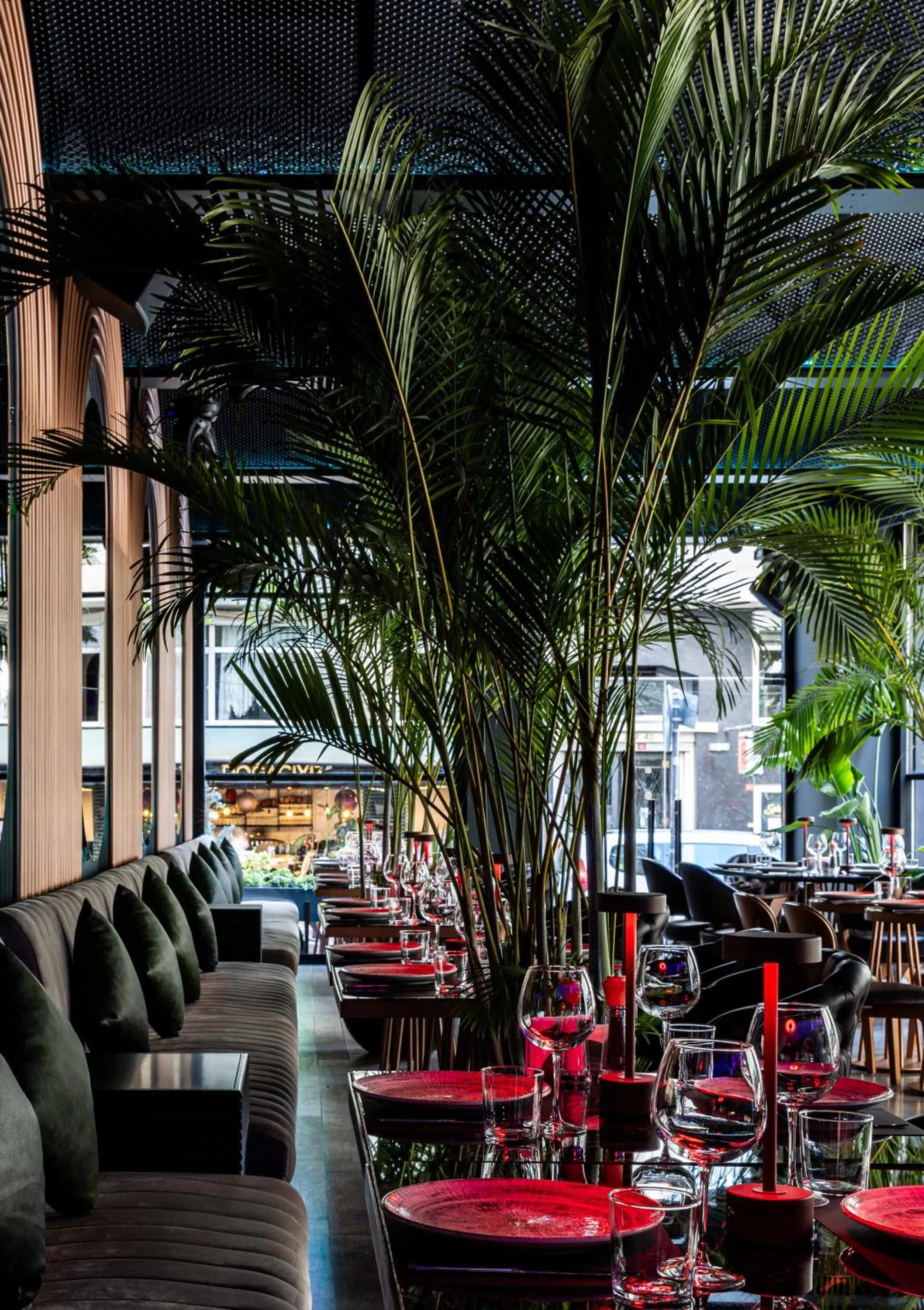 Restaurant/places to eat in Hotel Villa Zurich-Special Category