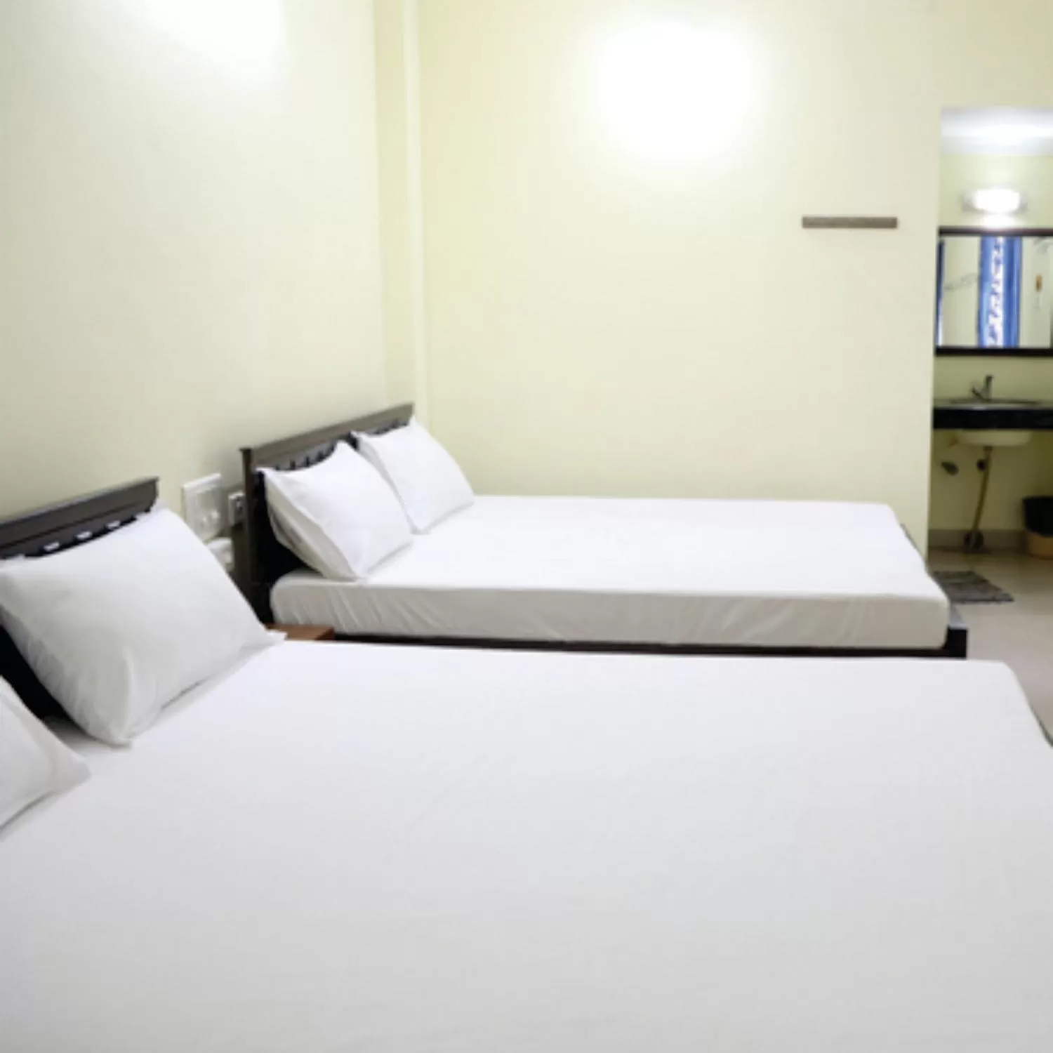 Bed in Geetha Residency