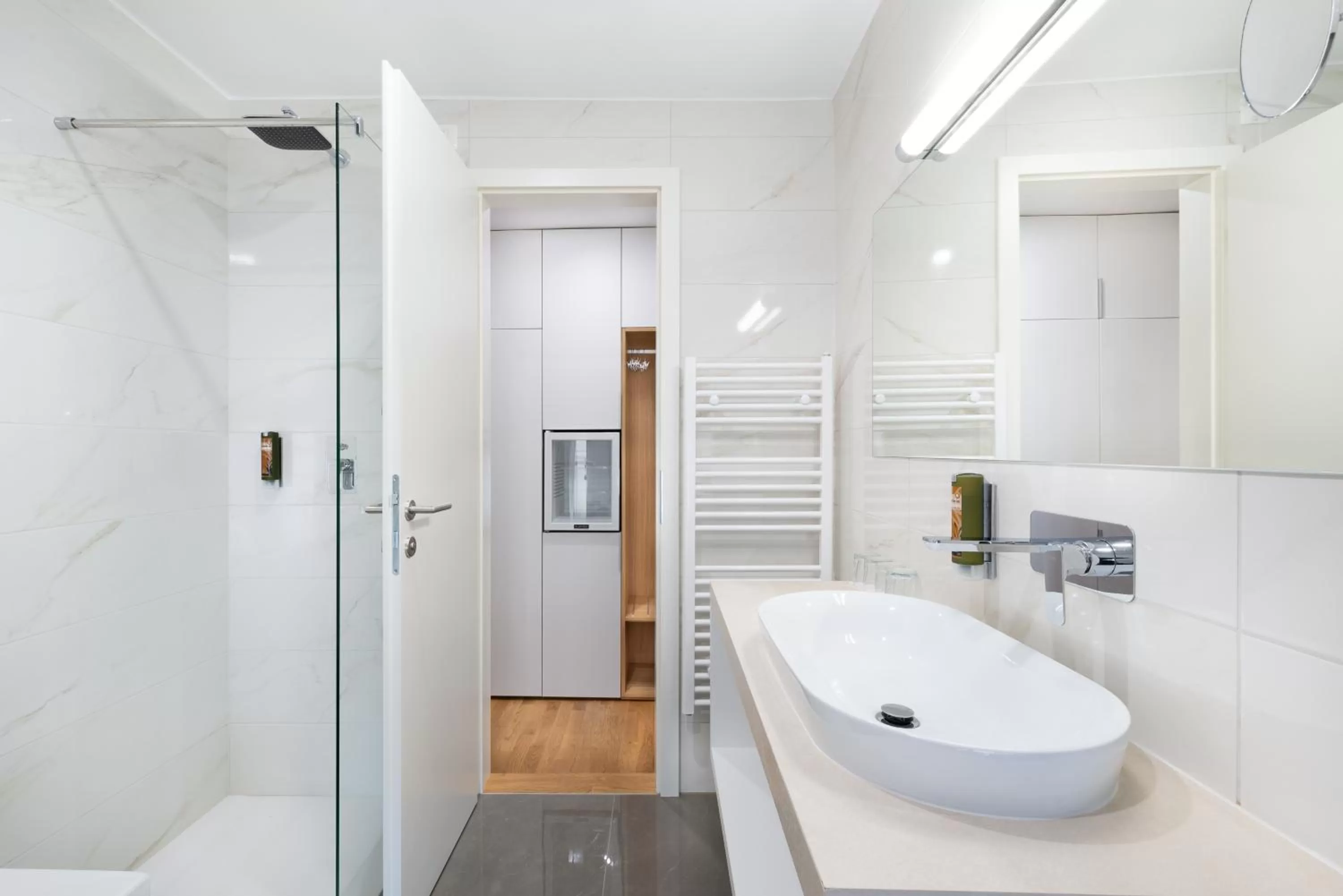 Shower in Hotel Dvorec