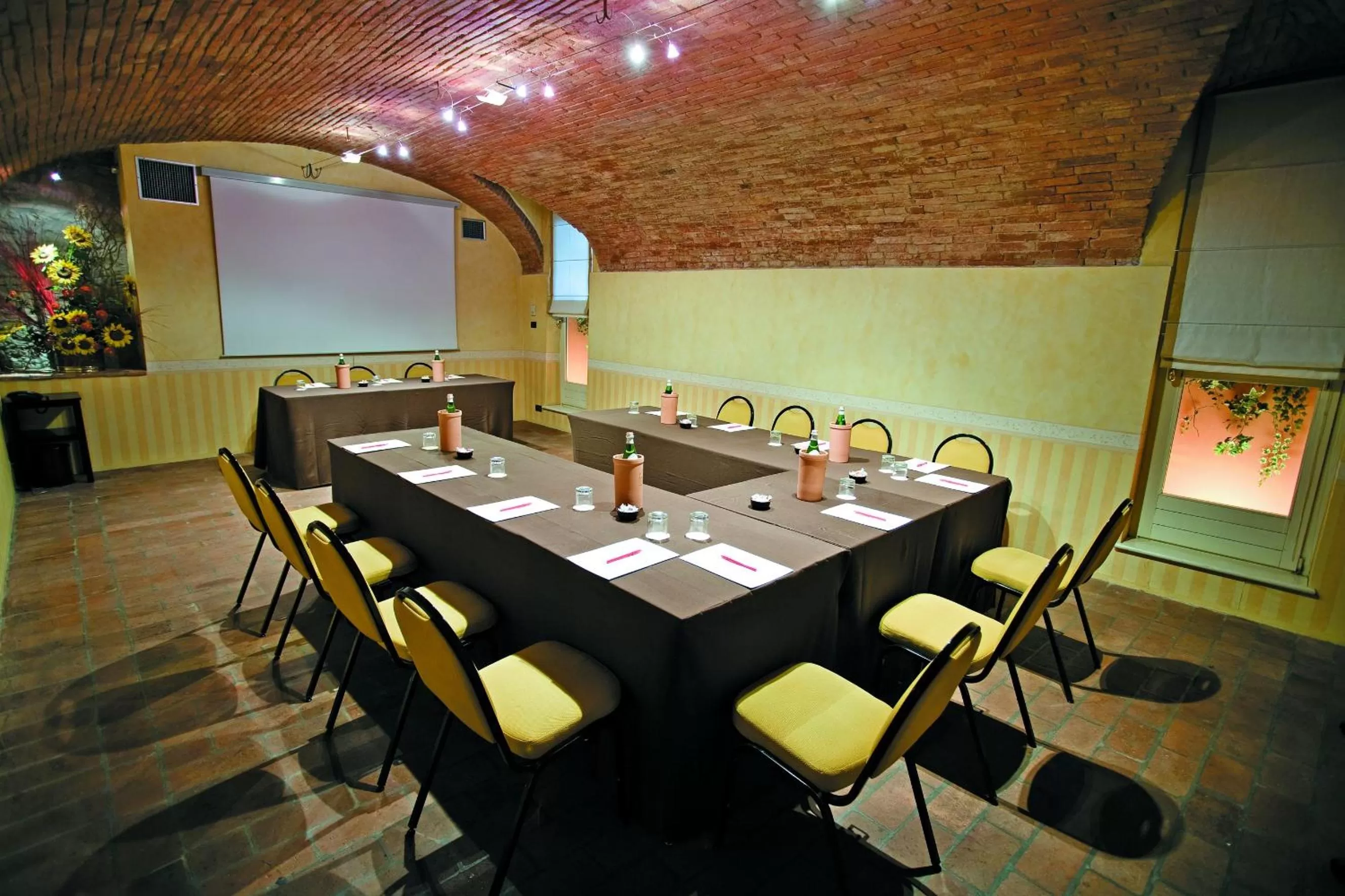Business facilities in Alla Rocca Hotel Conference & Restaurant