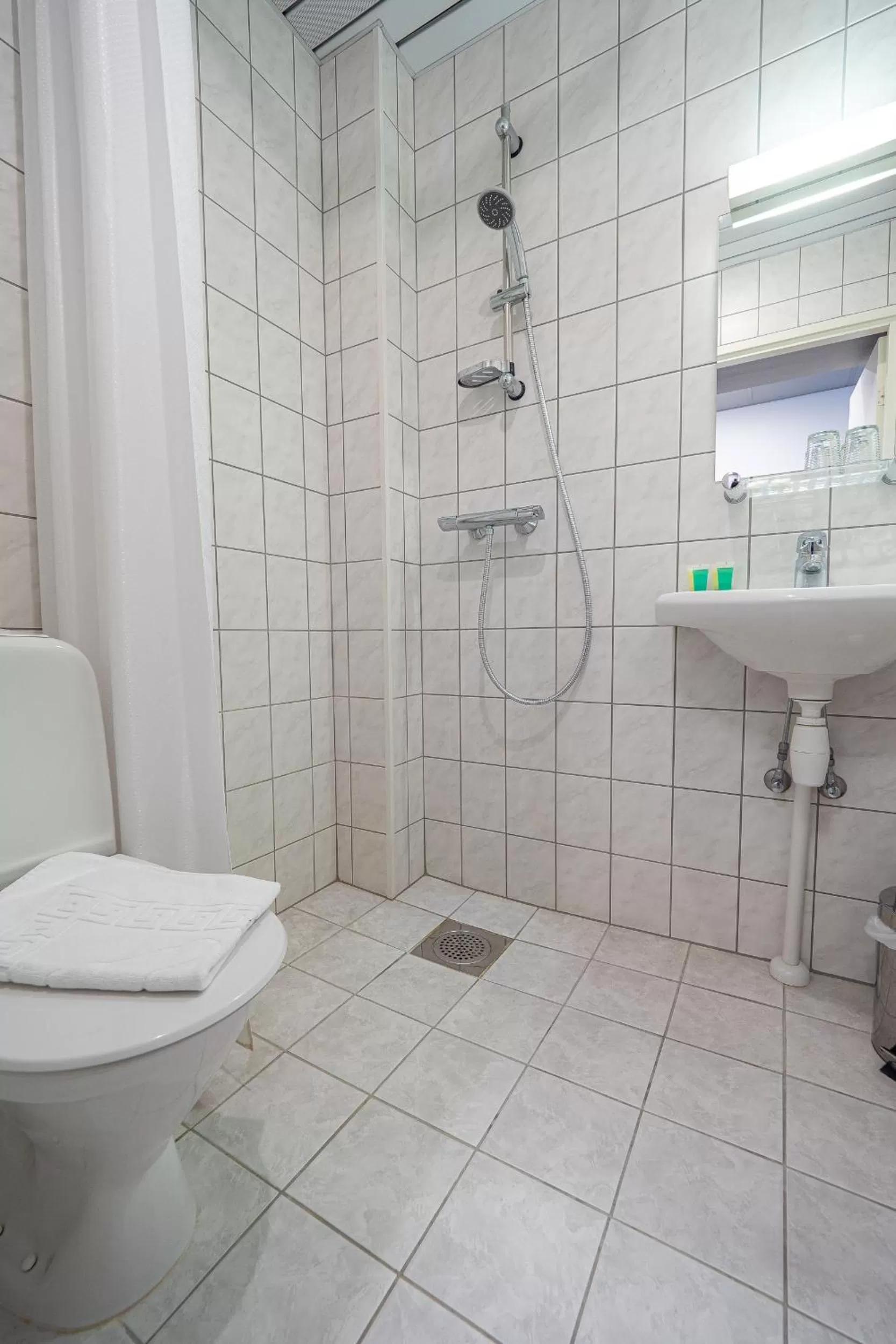 Bathroom in Centrum Hotel Viljandi