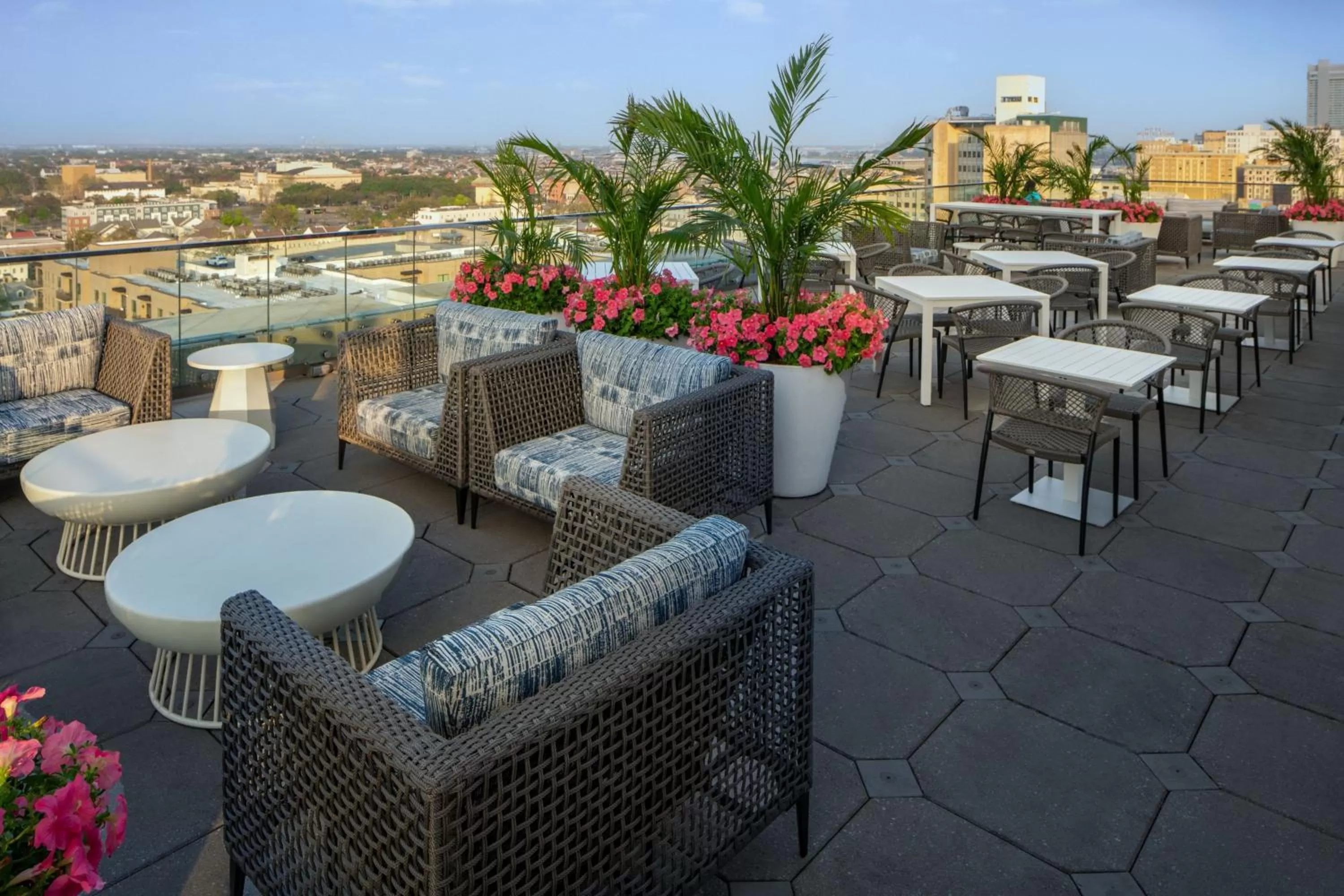 Lounge or bar in TownePlace Suites by Marriott New Orleans Downtown/Canal Street