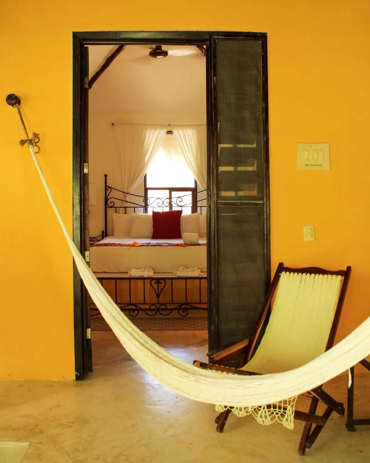 Facade/entrance, Bed in Piedra de Agua Palenque