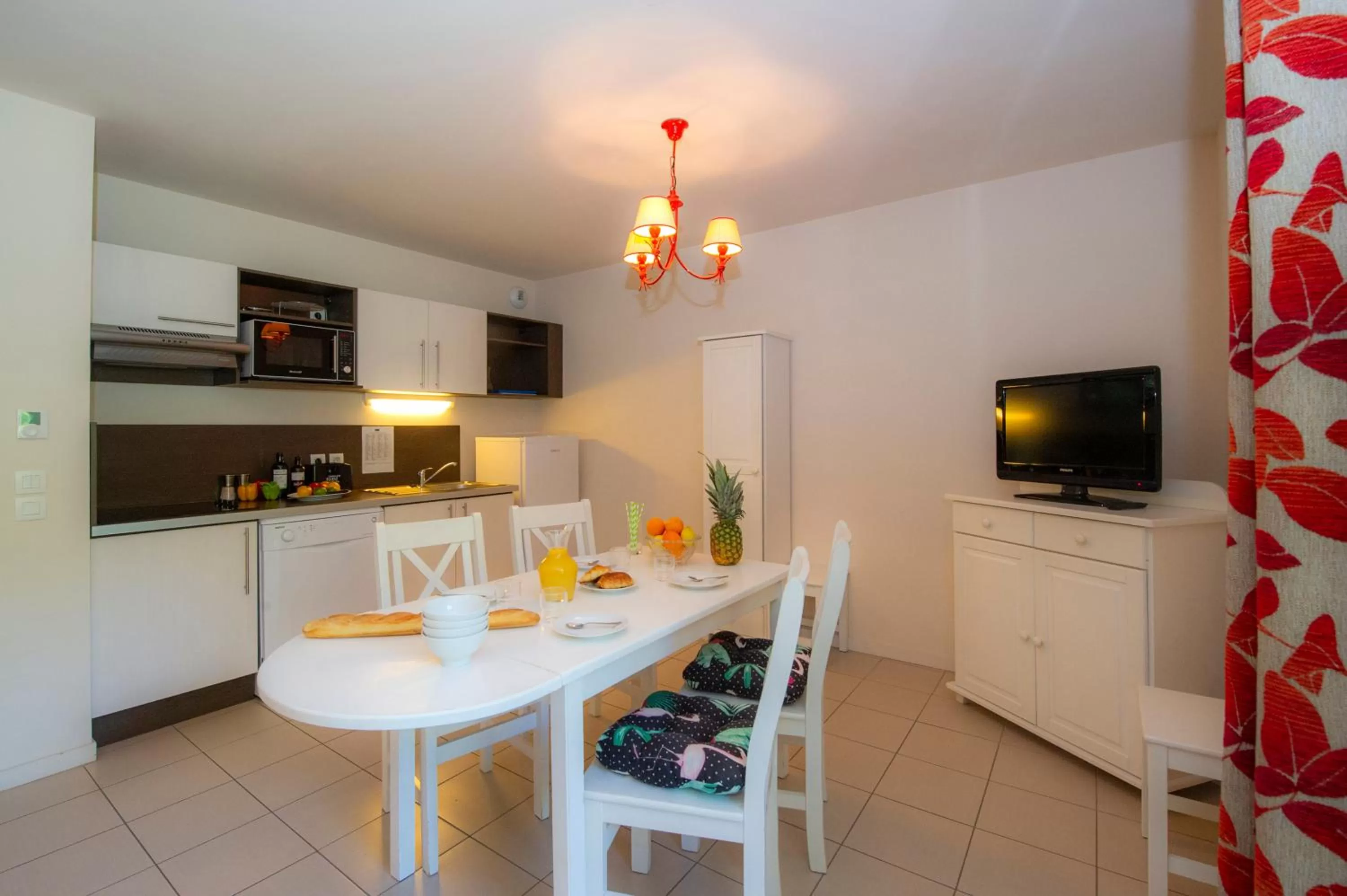 Dining Area in Goélia Résidence Du Parc
