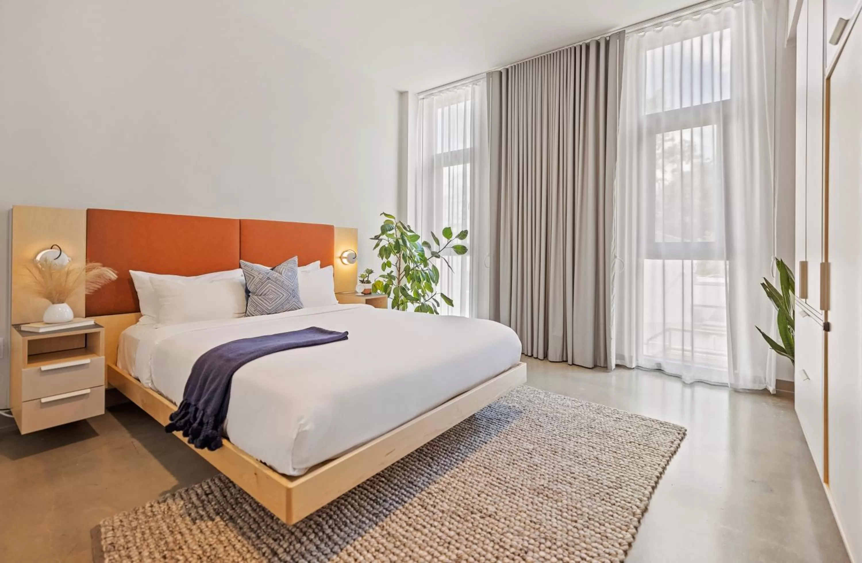 Bed in Placemakr Wedgewood-Houston - South Nashville