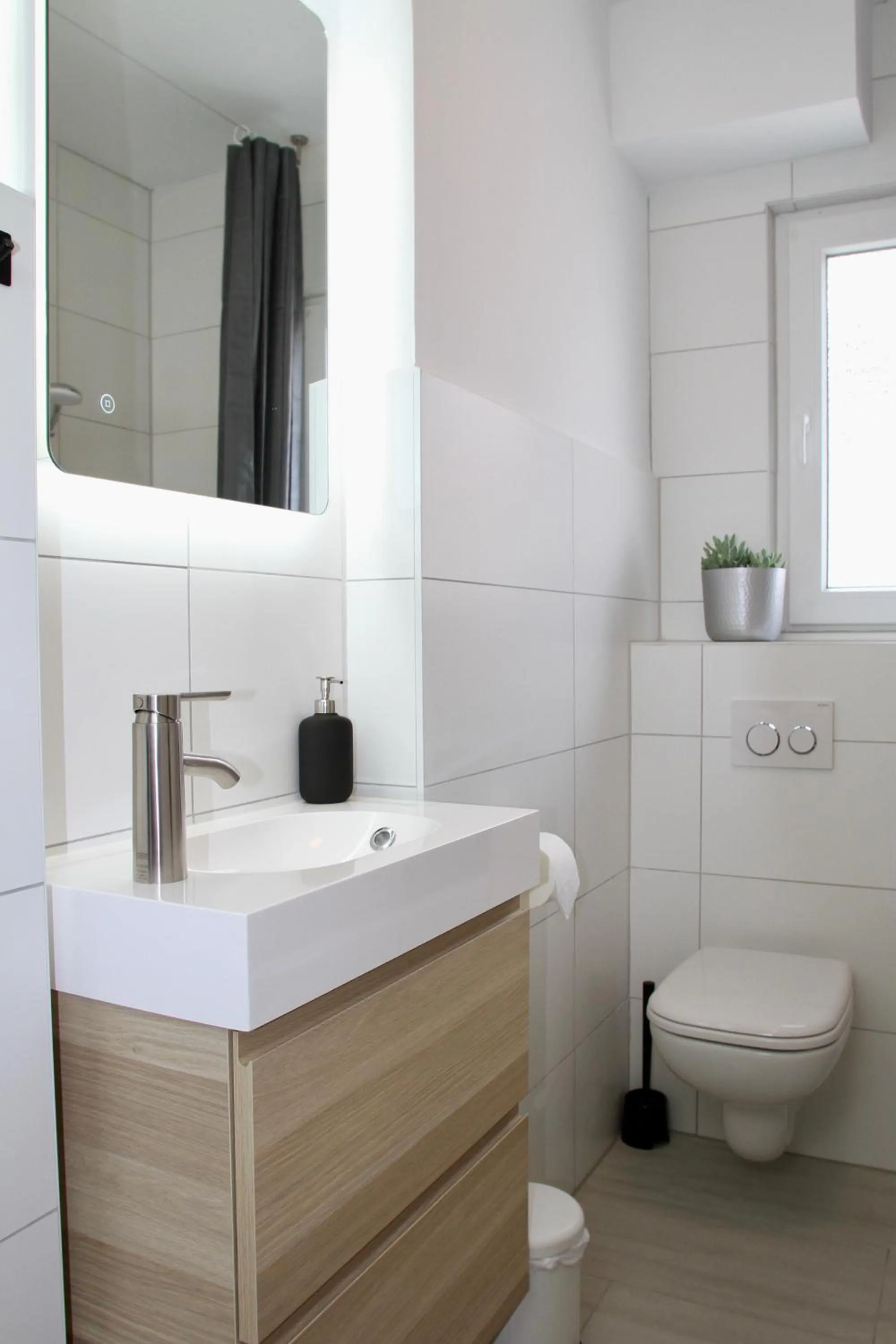 Bathroom in Apartmenthaus in der Metzstraße
