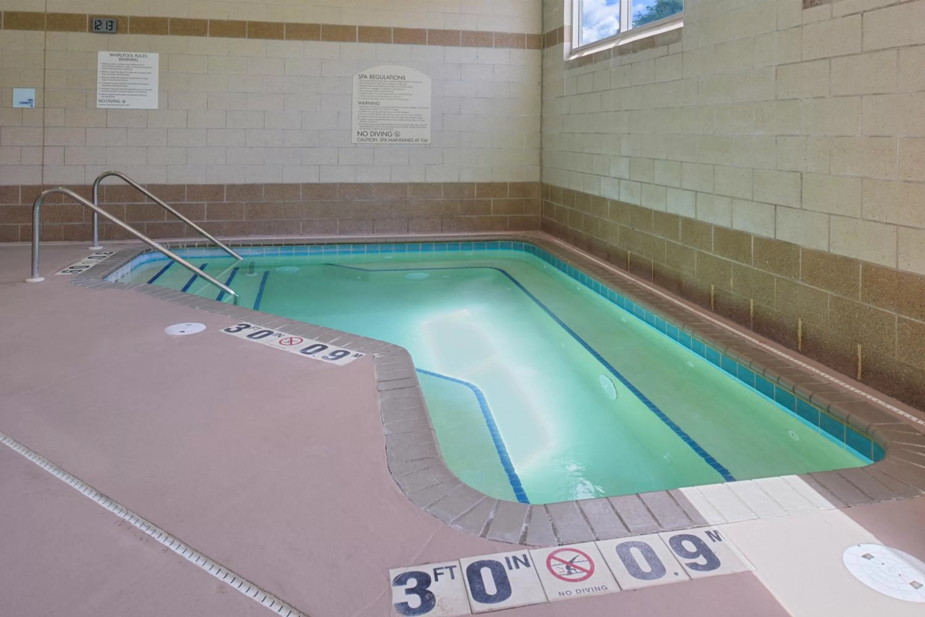 Swimming pool in Holiday Inn Express St Croix Valley by IHG