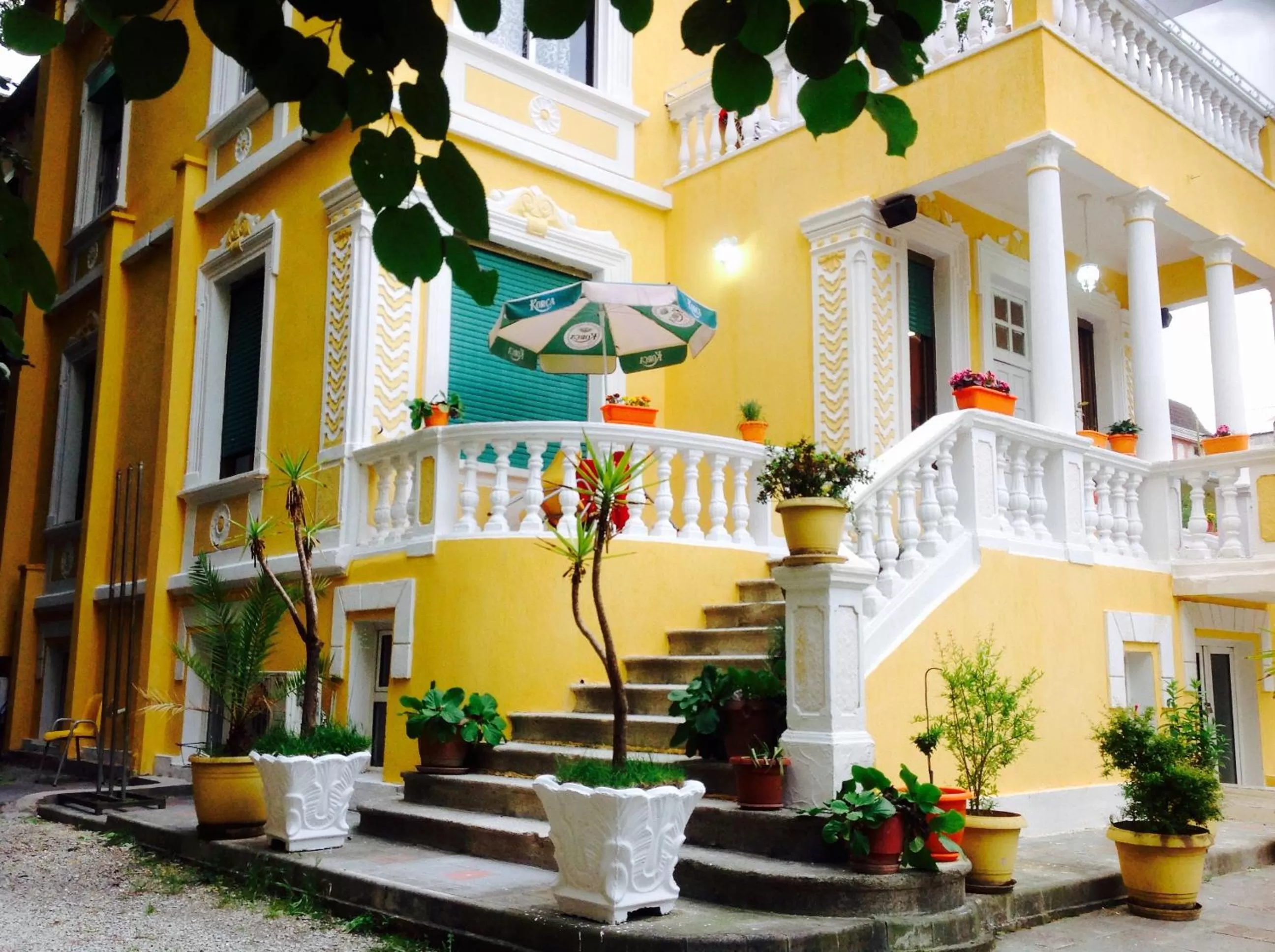 Facade/entrance in HOTEL VILA 15 - CENTER
