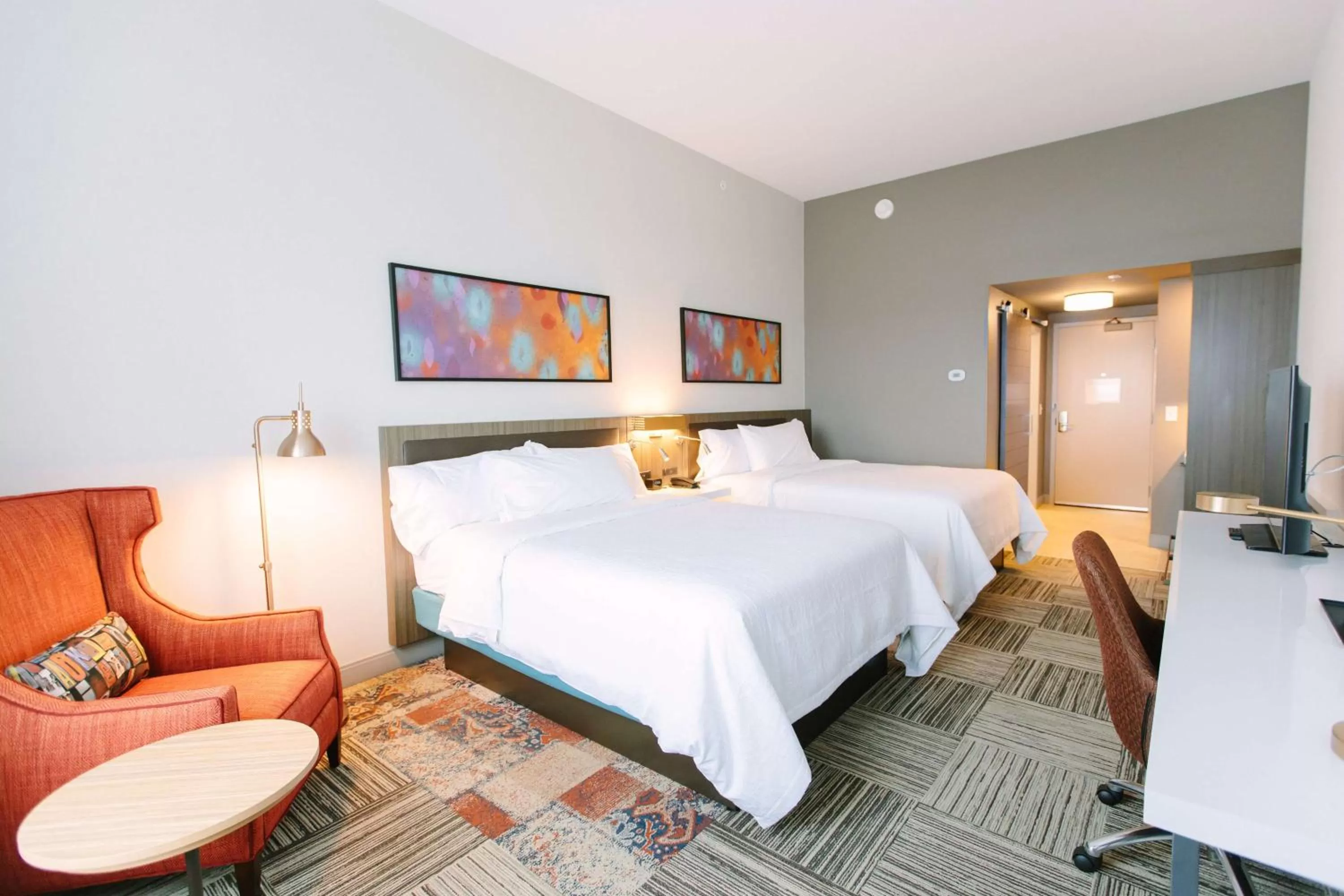 Bed in Hilton Garden Inn Winter Park, FL