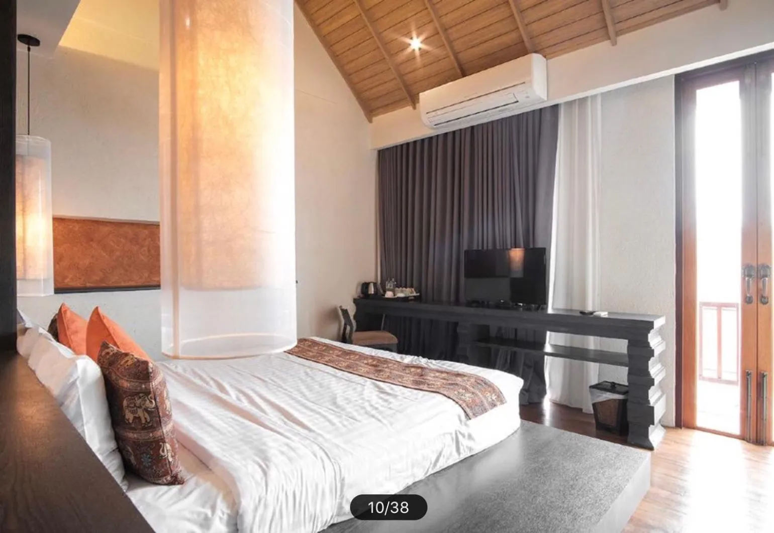 Bedroom, Bed in Tapae Gate Villa