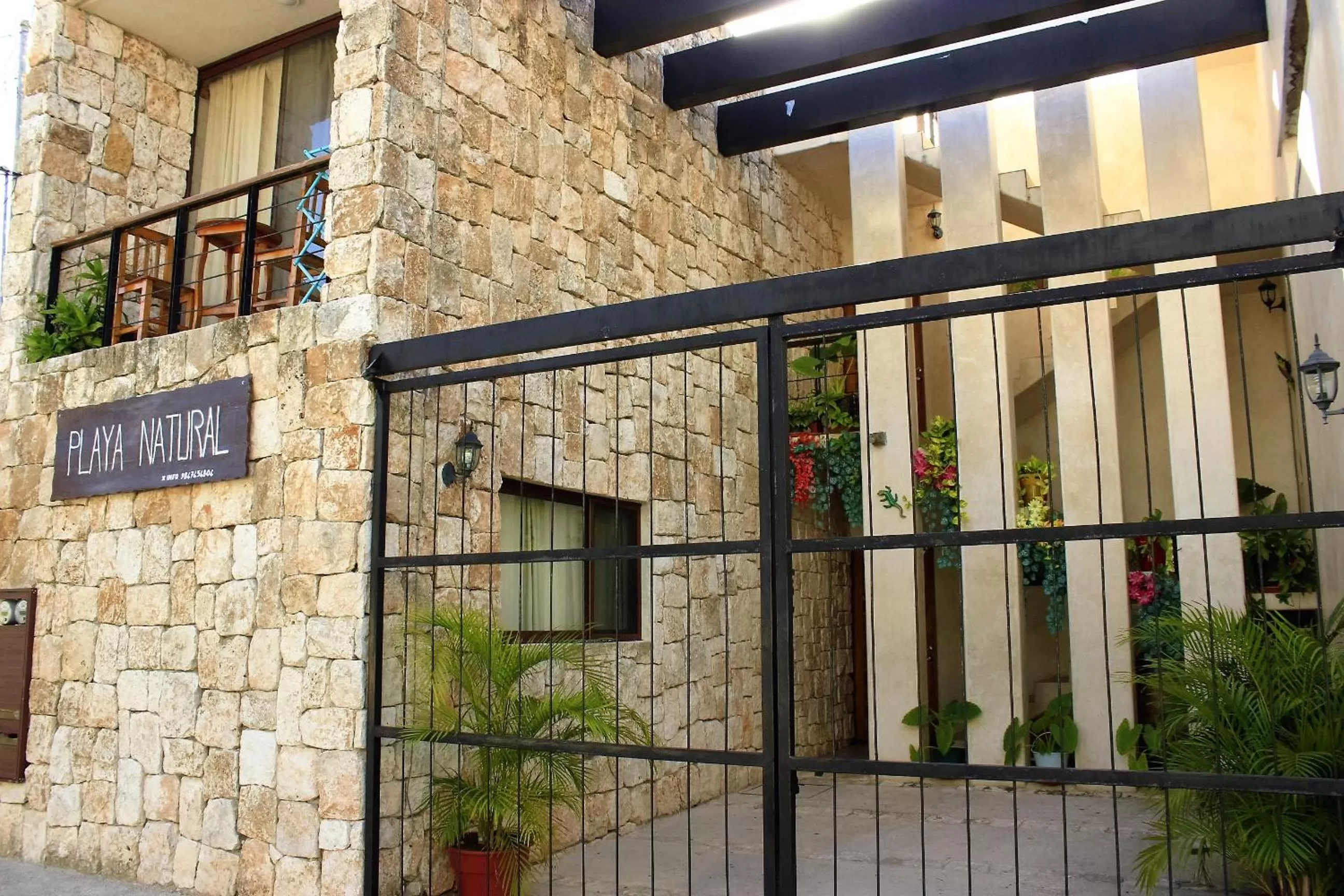 Facade/entrance in Maya Vacanze Playa Natural