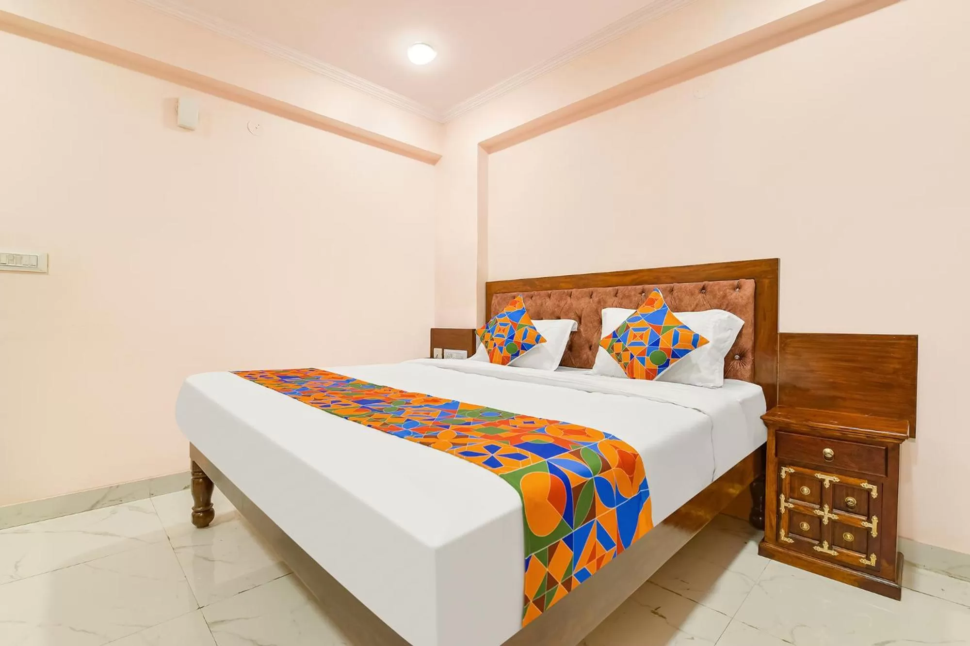 Bed in FabHotel JBS Heritage