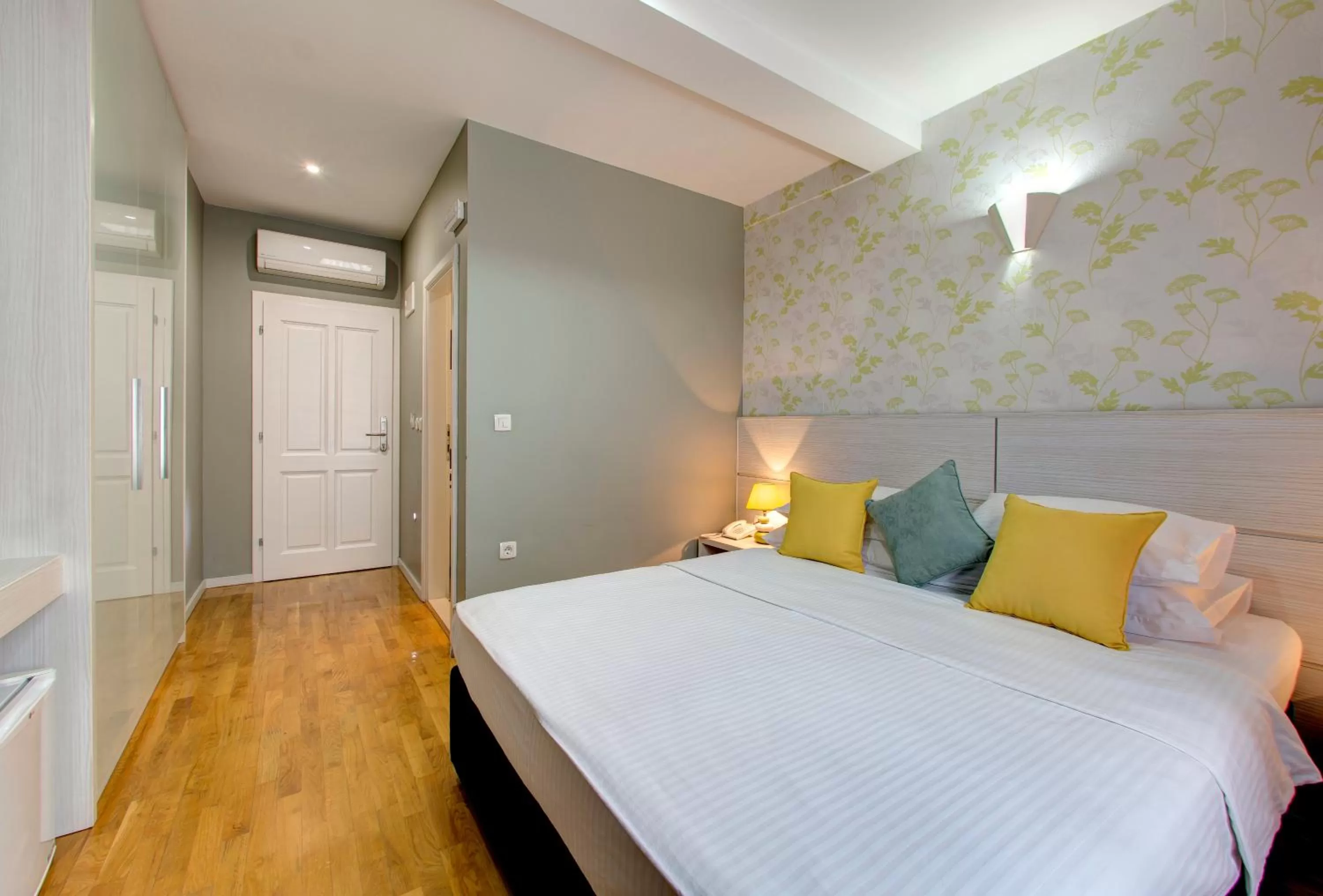 Bed in Hotel Villa Milas