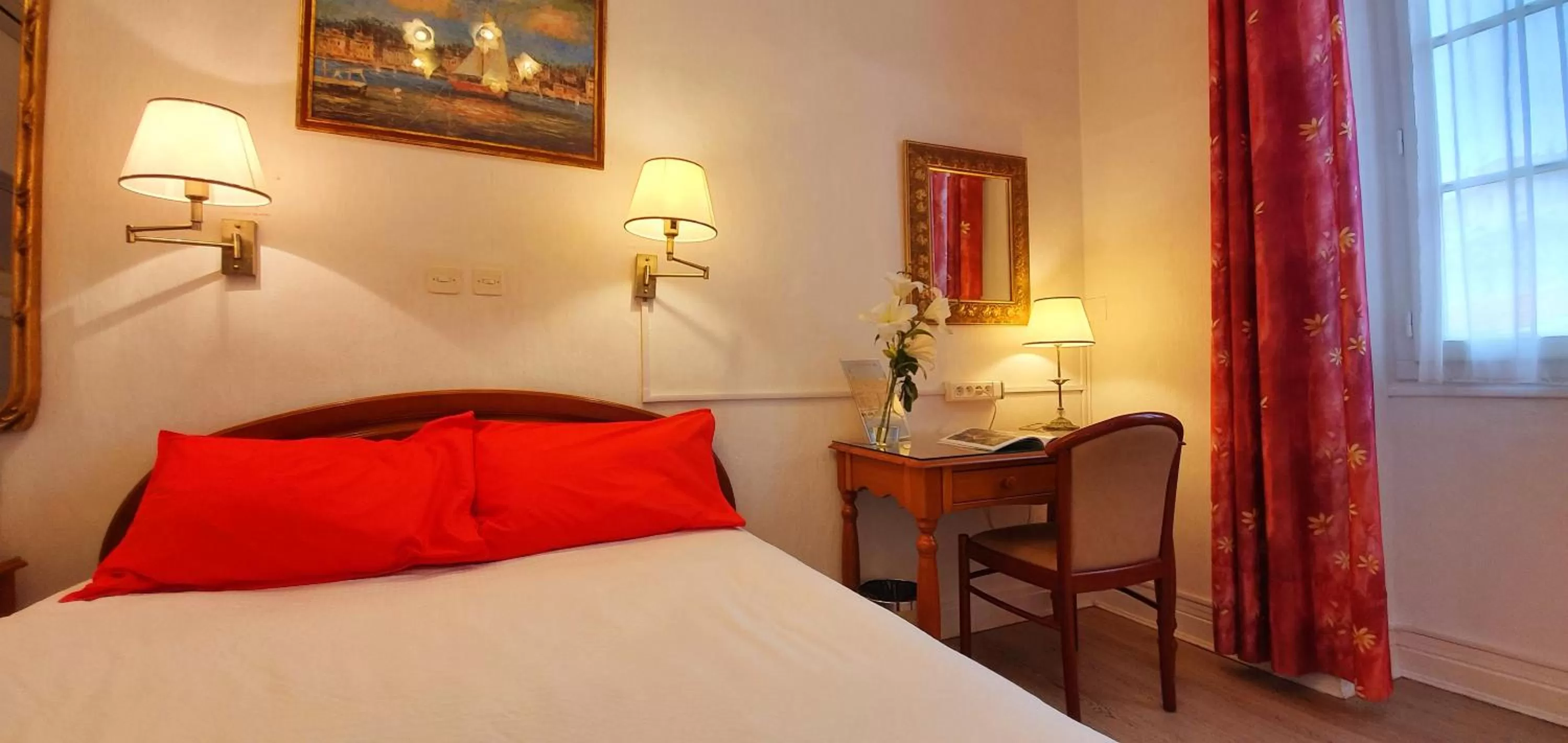 Bed in Hôtel Richelieu