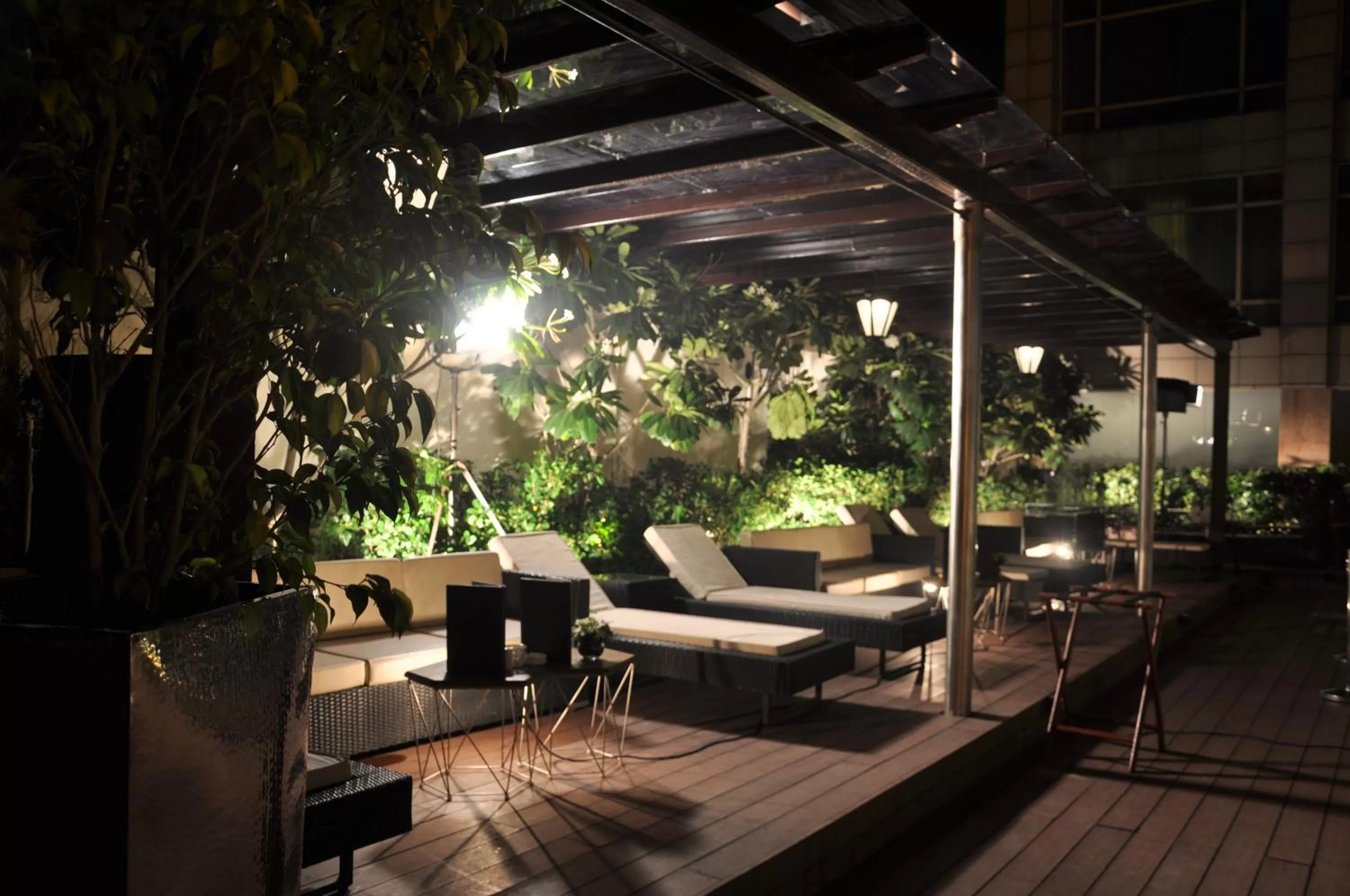 Swimming pool in Country Inn & Suites By Radisson, Sahibabad