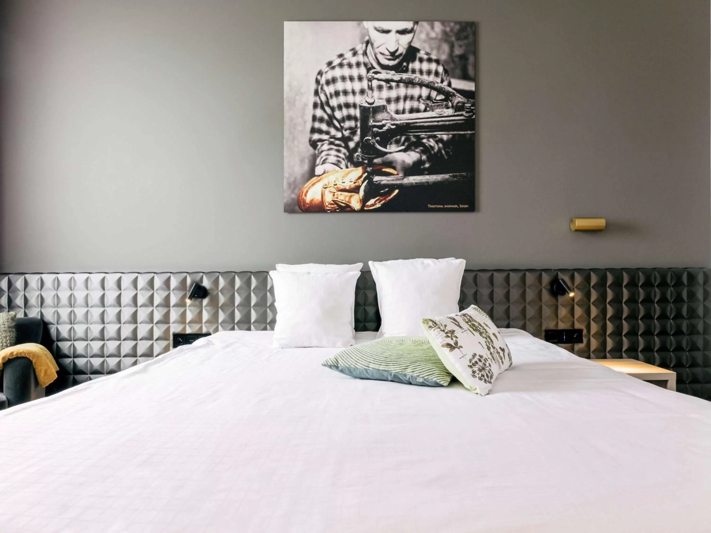 Photo of the whole room, Bed in Mercure Roeselare