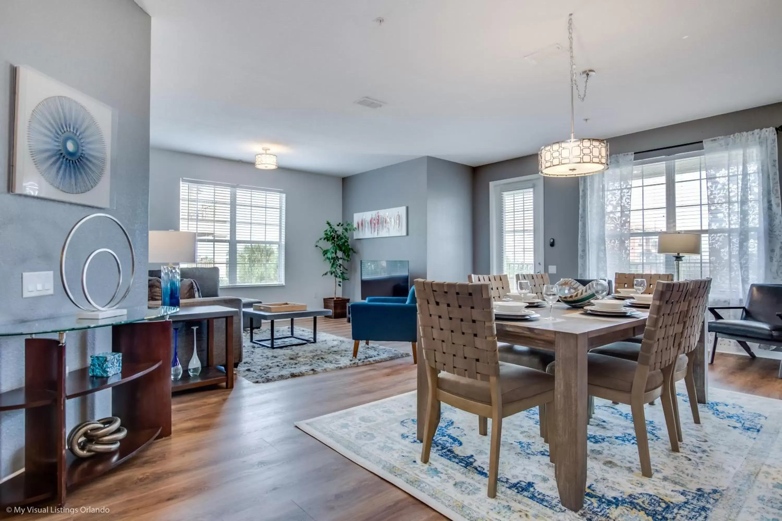 Deluxe Three-Bedroom Apartment in Casiola Vacation Homes Deluxe Three-Bedroom Apartment in Casiola Vacation Homes