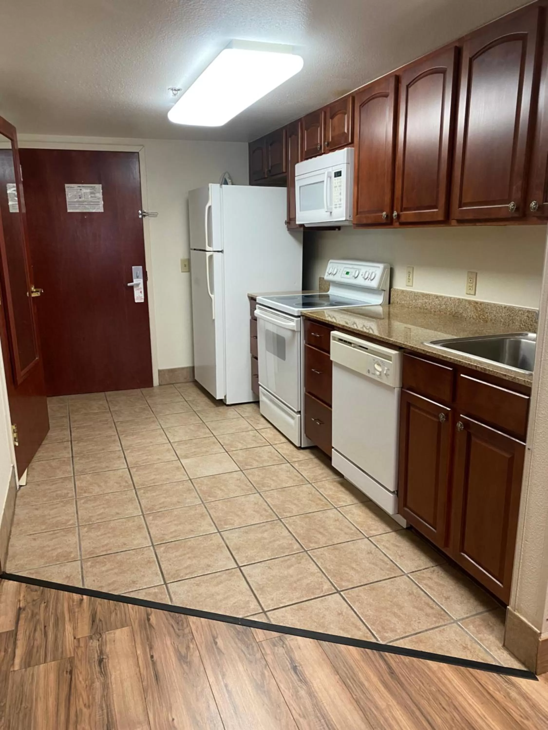 Kitchen or kitchenette in Homestead Lodge Apart Hotel