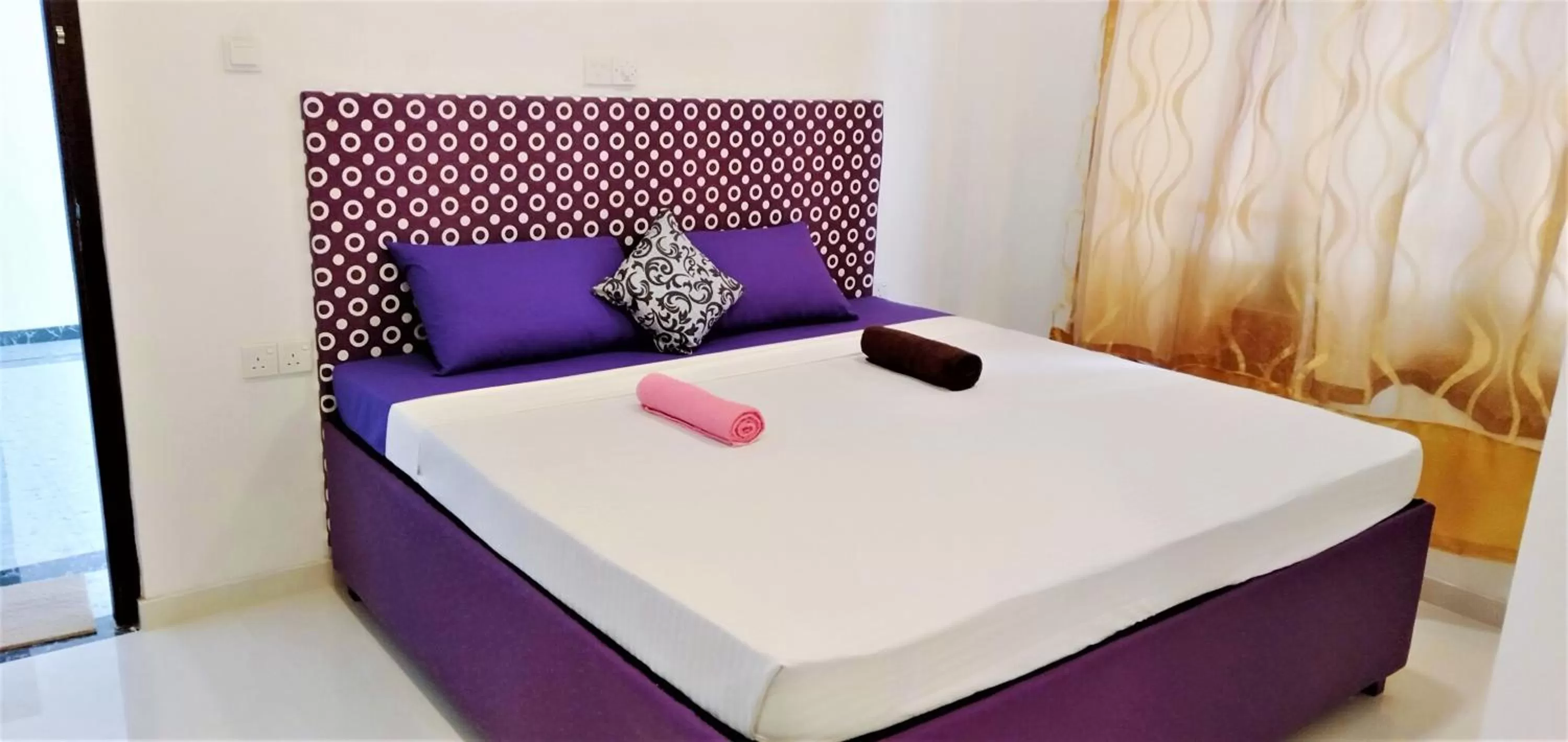 Bedroom, Bed in Ocean Bay Surf Resort Weligama