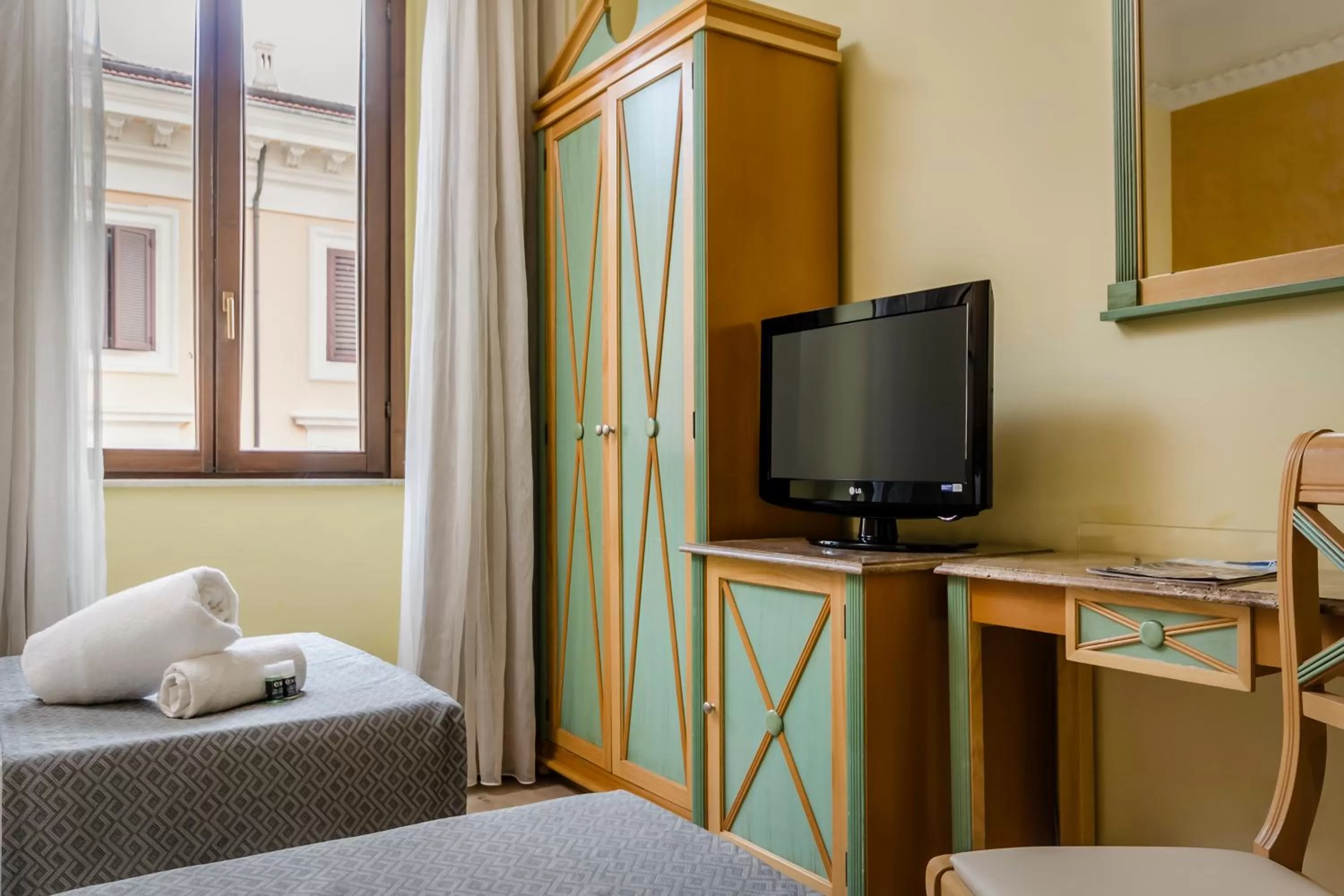 Bed in Exe Domus Aurea