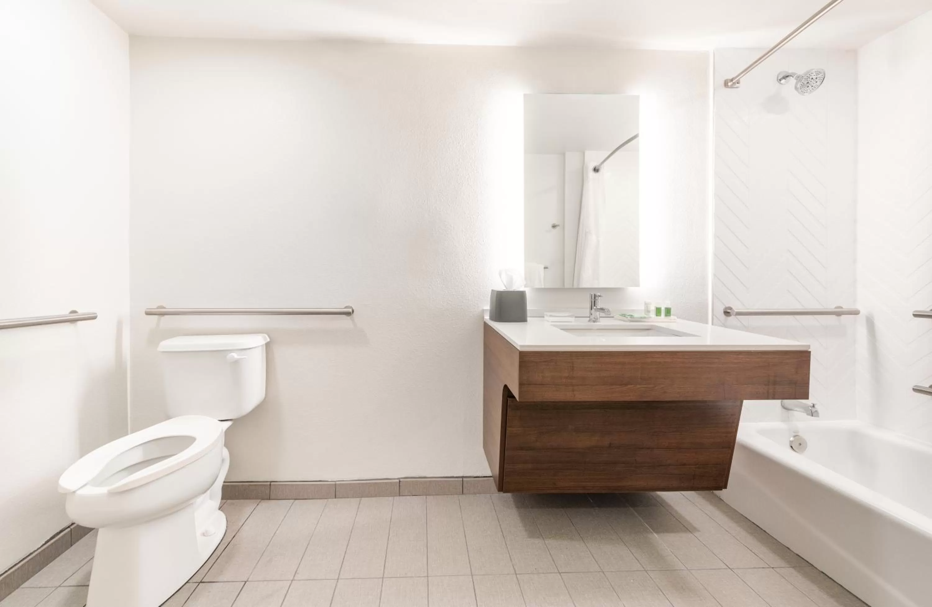 Photo of the whole room in Holiday Inn Hotel & Suites - Orange Park - Wells Rd.