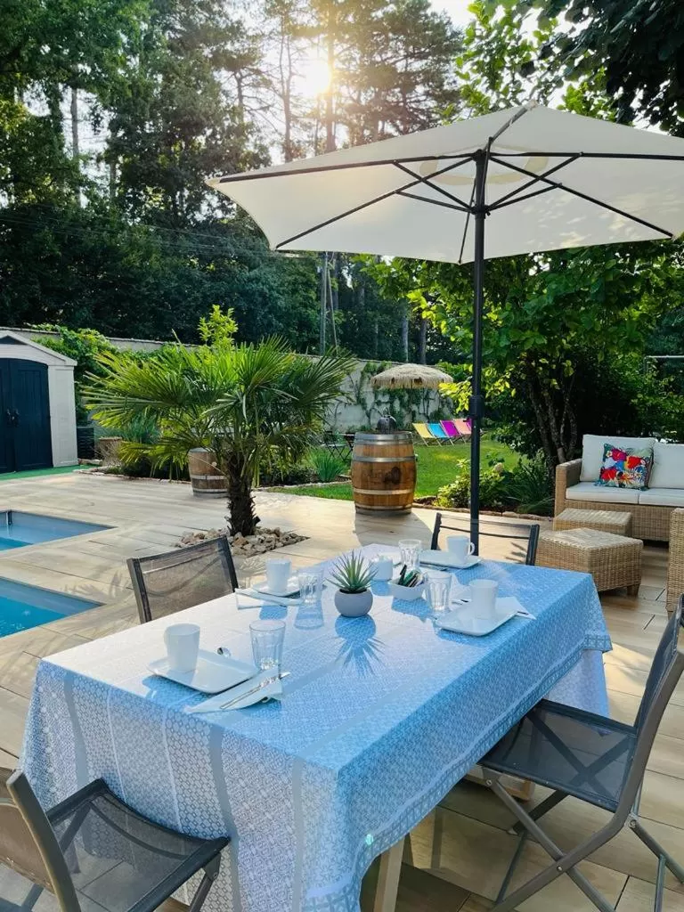 Garden view, Restaurant/Places to Eat in CASA ALTEA