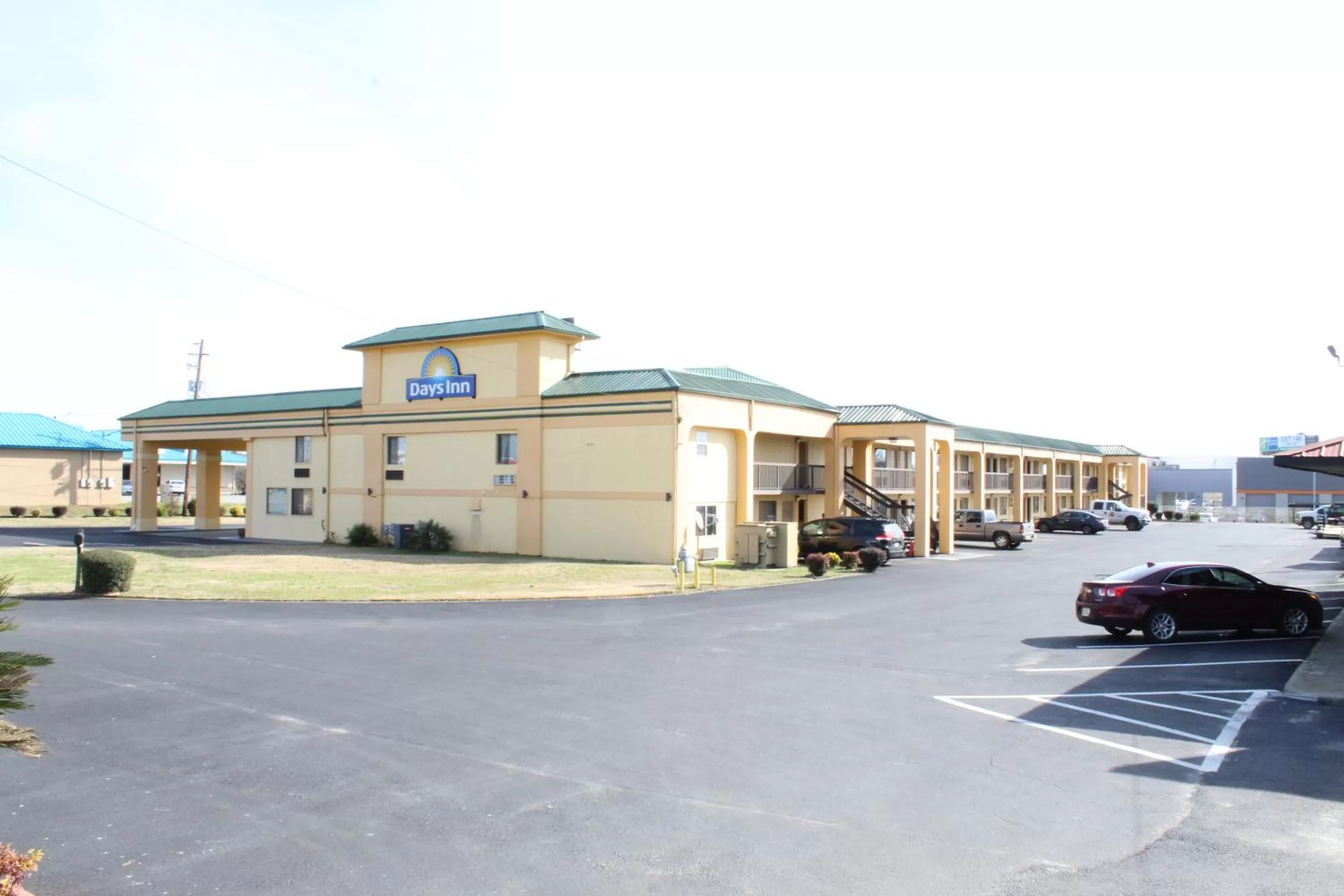 Property building in Days Inn by Wyndham Byron