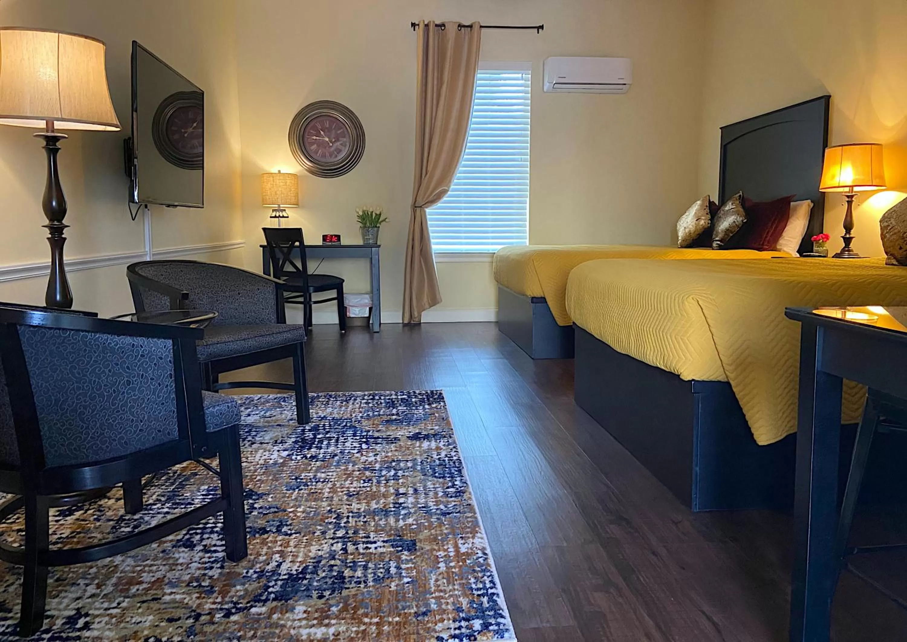 Standard Double Room - No Kitchen in 30-A Inn & Suites