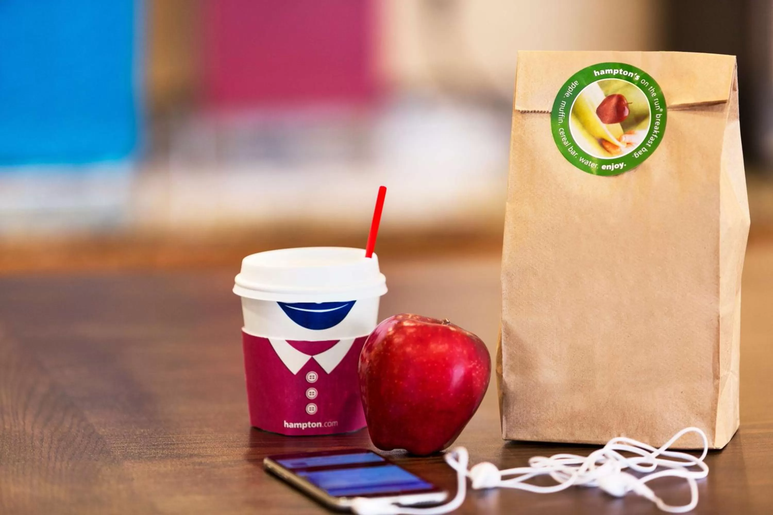 Dining area in Hampton Inn Houston Willowbrook Mall