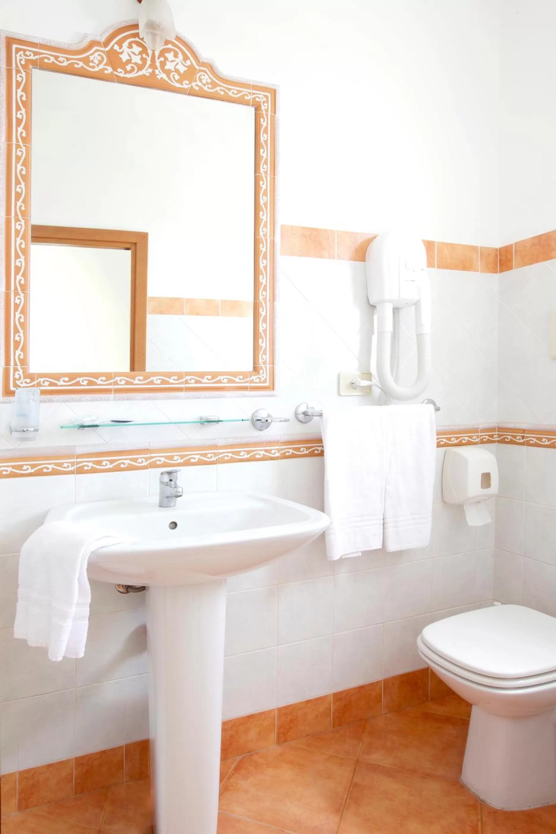 Shower in Hotel Elite Palermo Centro