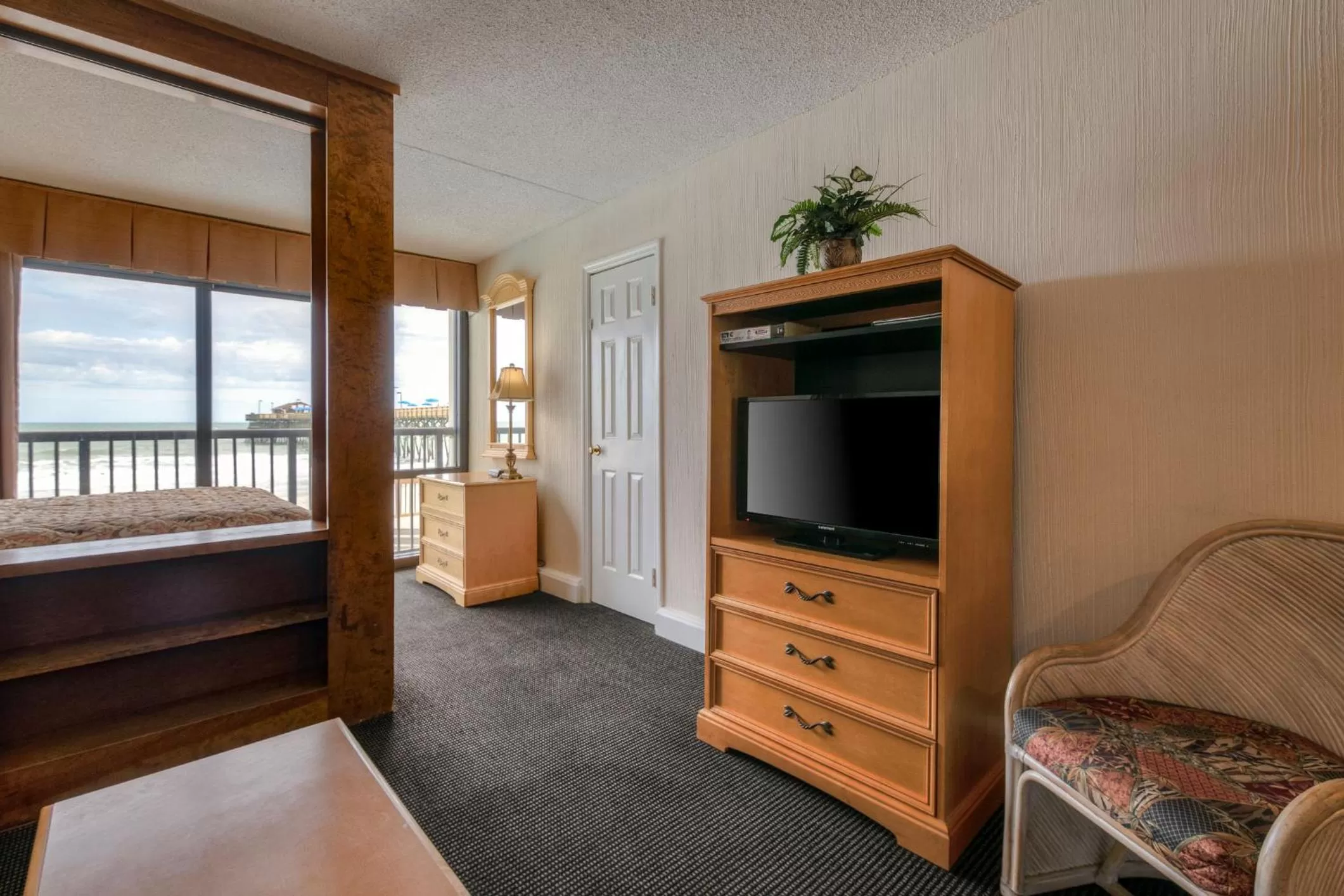 Seating Area in Kingfisher Inn