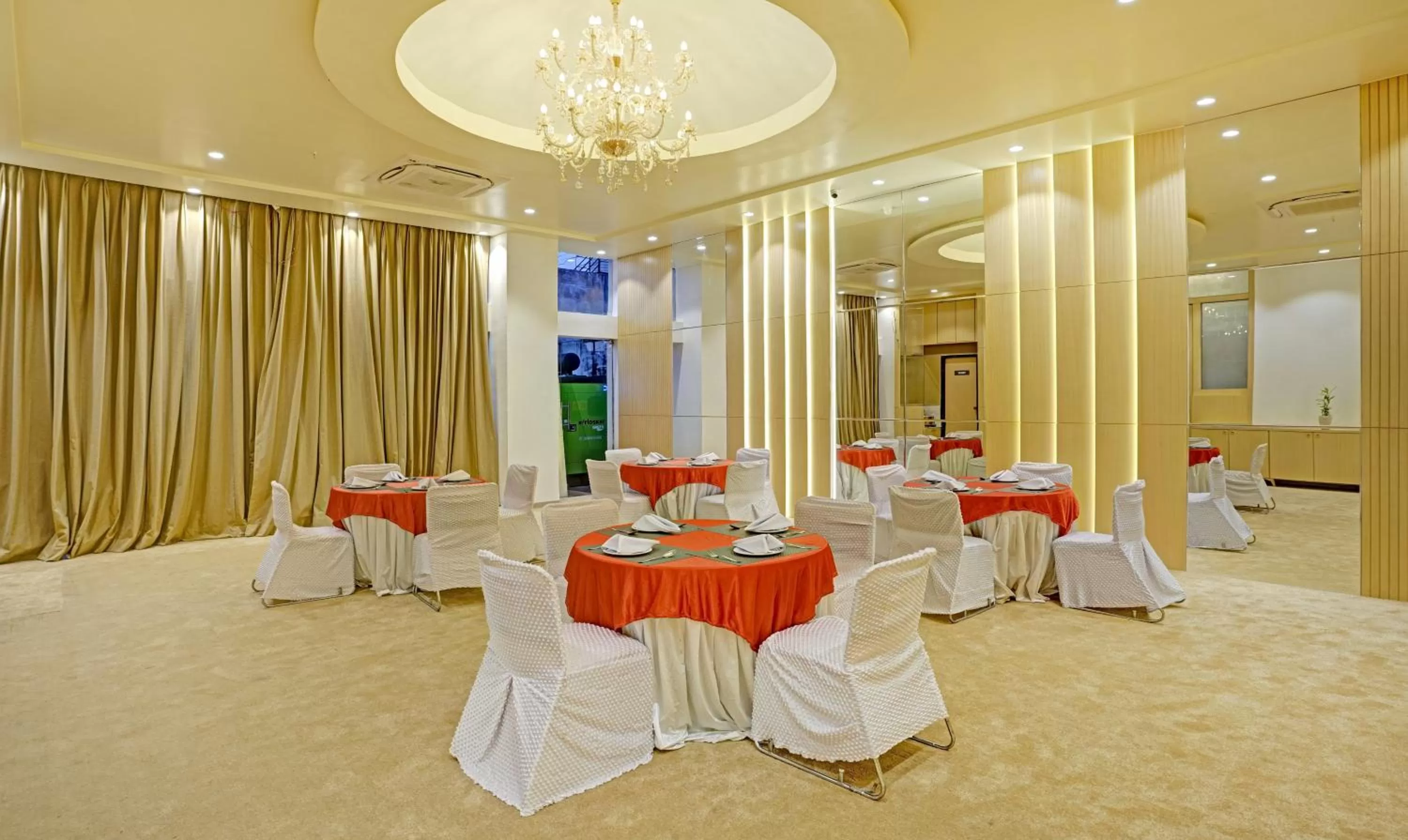 Restaurant/places to eat in Treebo Premium Golden Bliss Trimurti Nagar Square