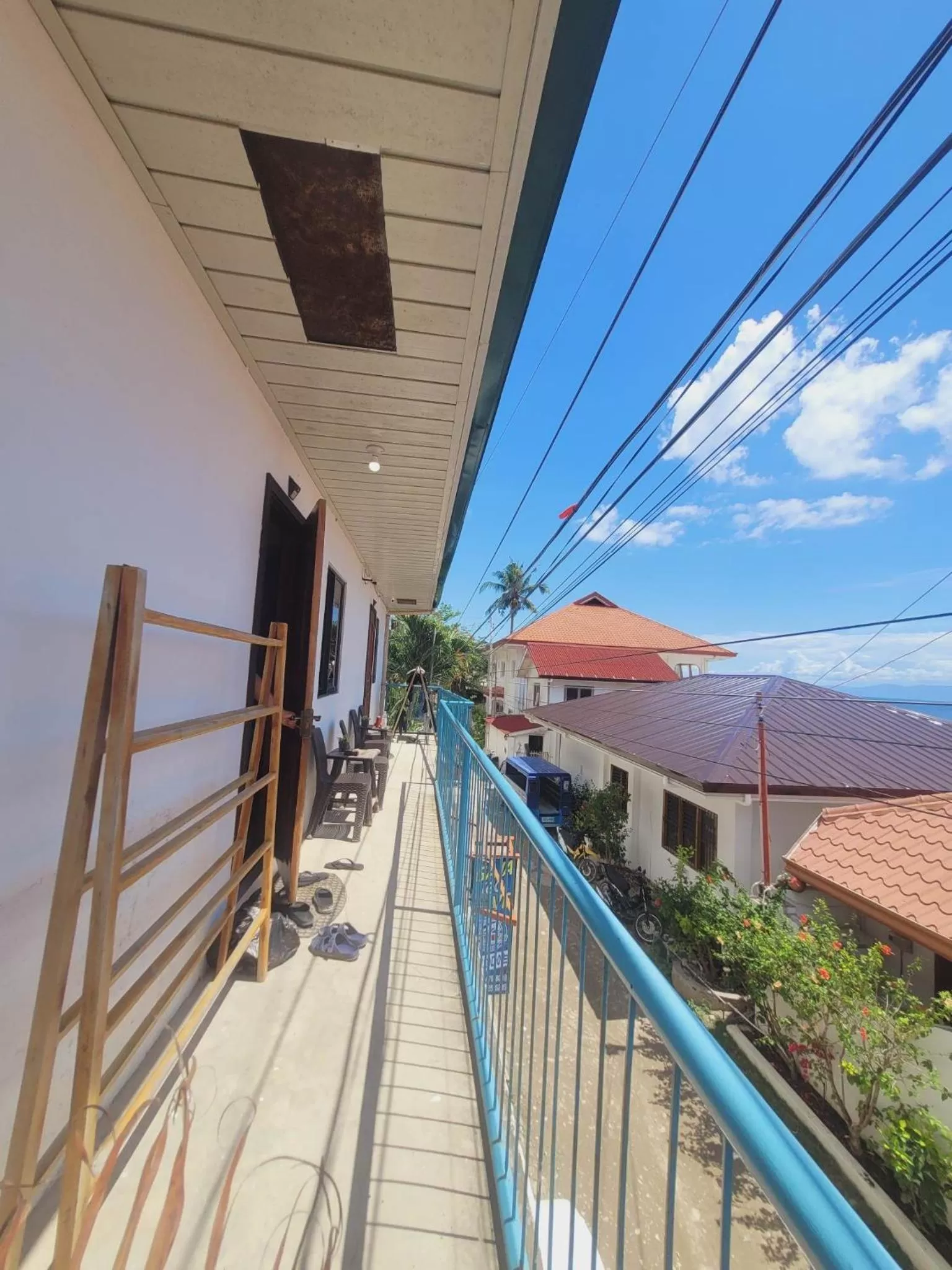 Property building in Gaja Go Dive & Inn