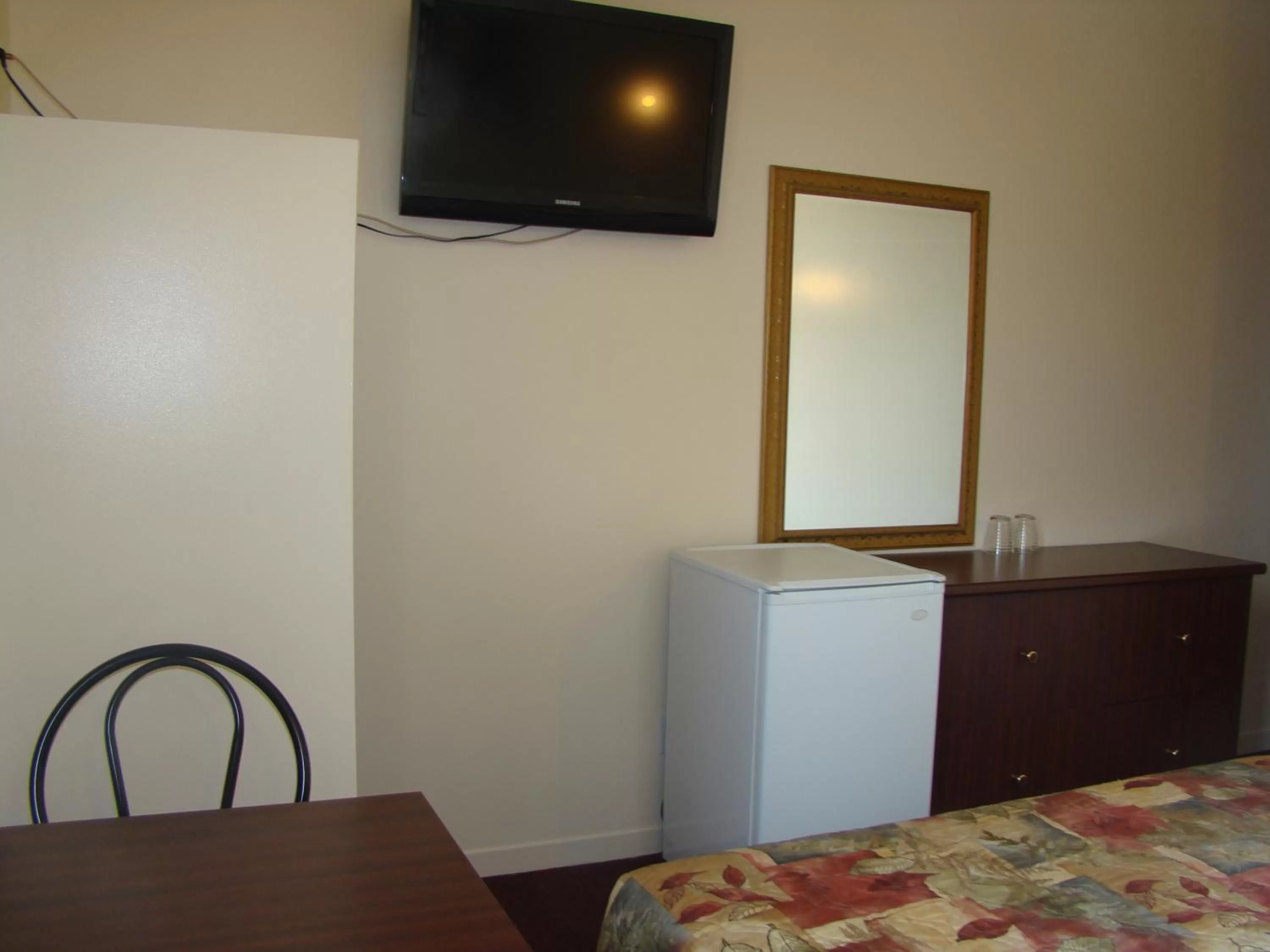 Bed in Hotel Quartier Latin