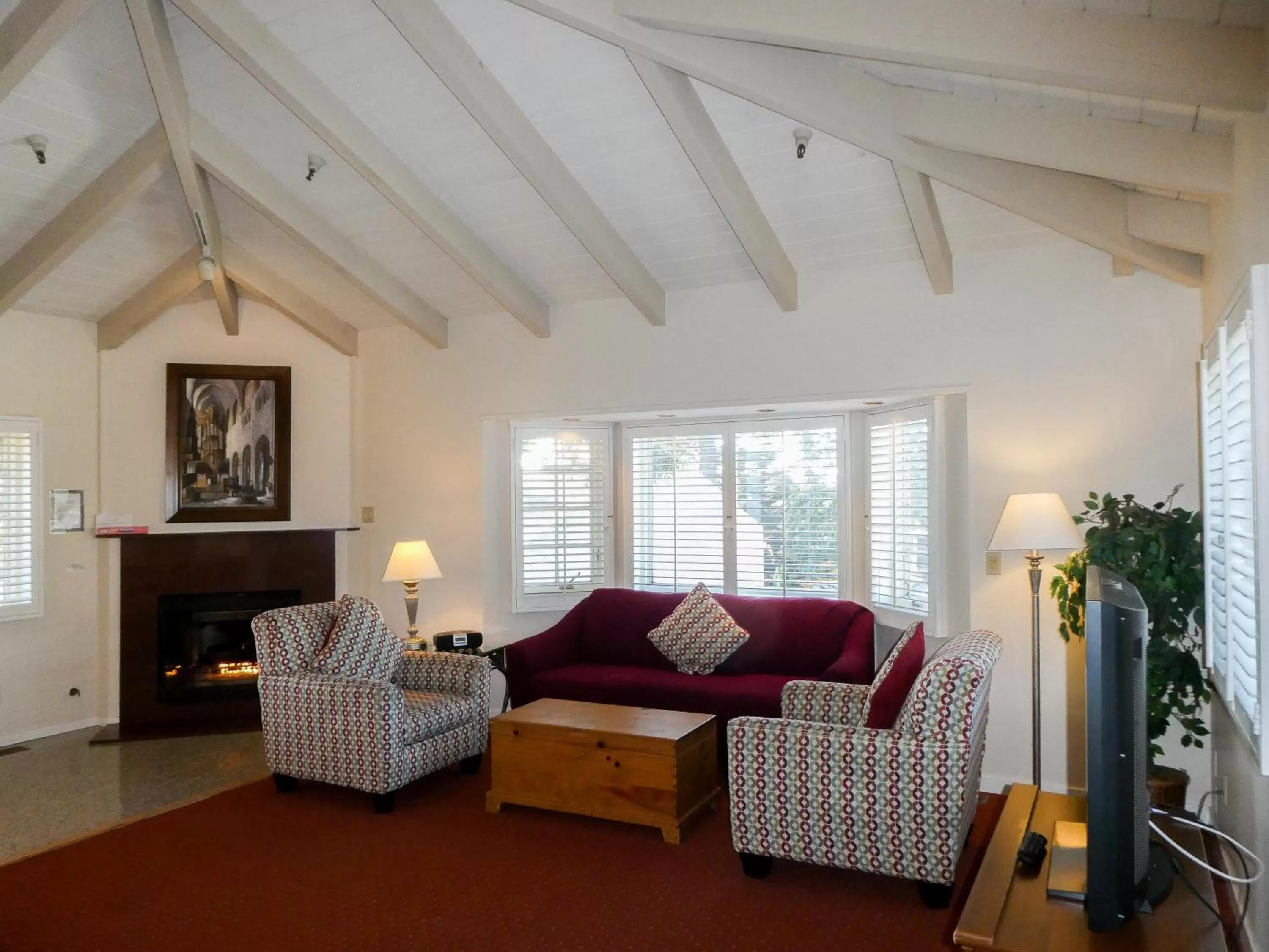 Living room, Seating Area in Briarwood Inn