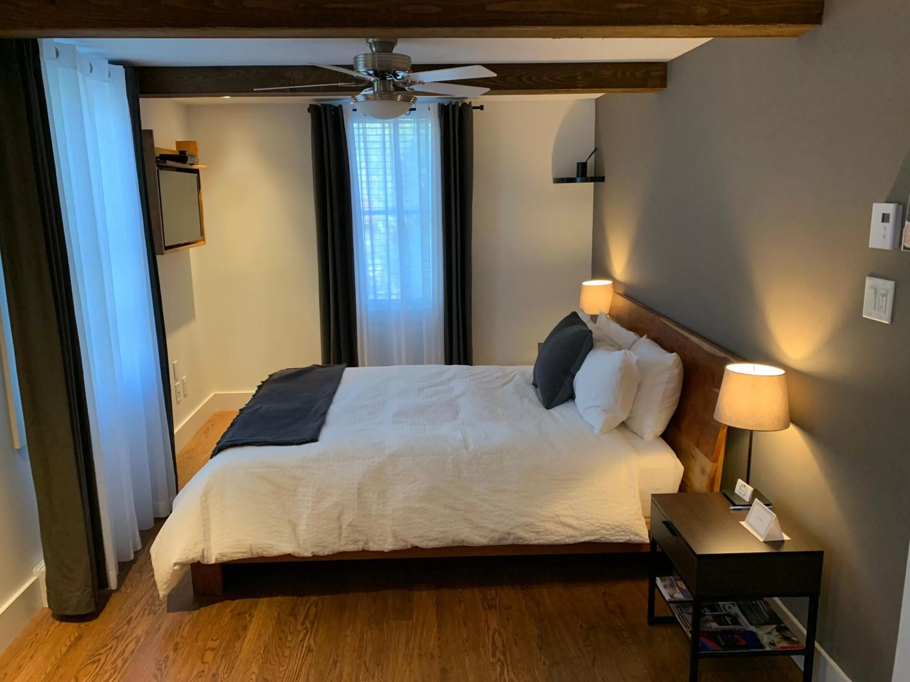 Photo of the whole room, Bed in Restaurant et Gite Les Passionnés